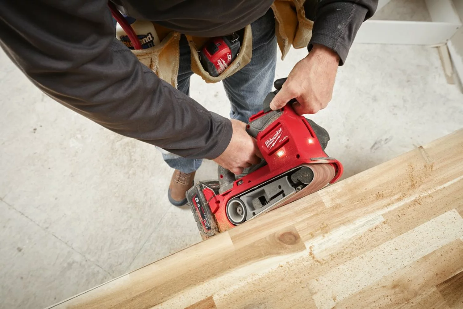 Milwaukee M18 FBTS75-0 Ponceuse à bande sans fil -18V Li-ion - 75 x 457 mm – Machine seule-image