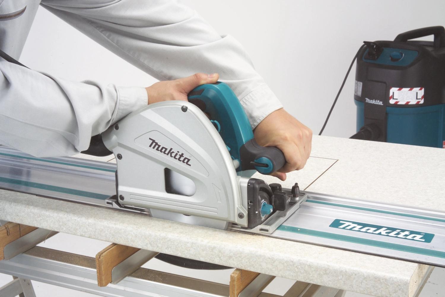 Makita SP6000J1 Invalzaag incl. geleiderail in Mbox - 1300W - 165mm-image