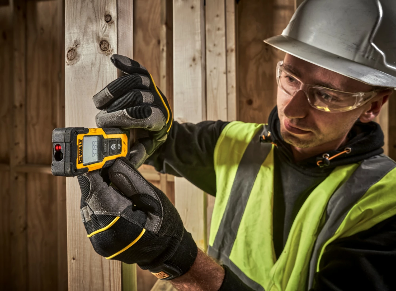 DeWALT DWHT77100-XJ Digitale Afstandsmeter - 30 m - 2x 1,5V AAA batterijen-image