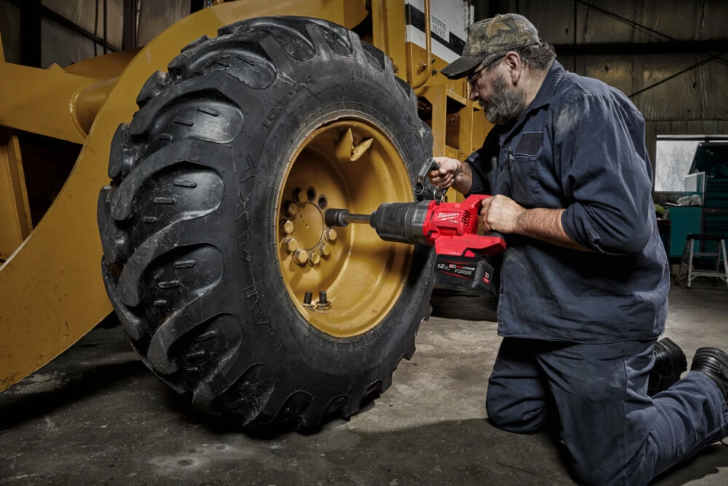 Milwaukee M18 ONEFHIWF1D-121C 18V Li-ion accu slagmoersleutel met frictiering en verlengde as set (1x 12.0Ah accu) in koffer - 1'' - 2711Nm-image