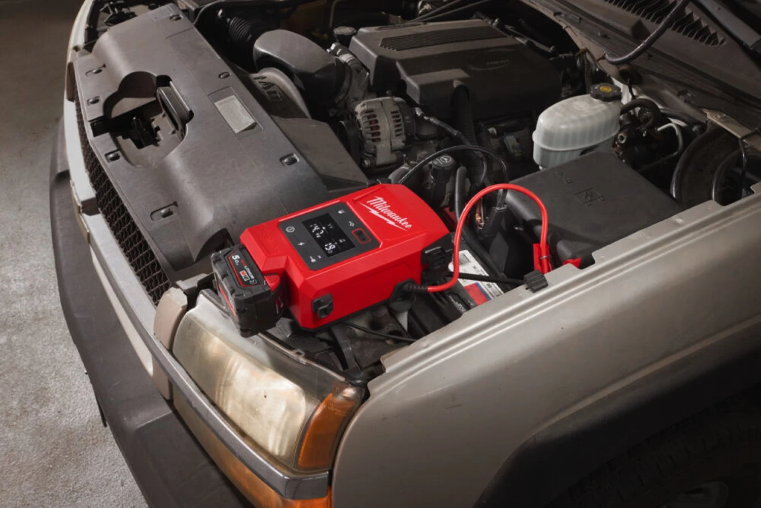 Milwaukee M18 JS2000-0 18V Li-ion accu jump starter-image