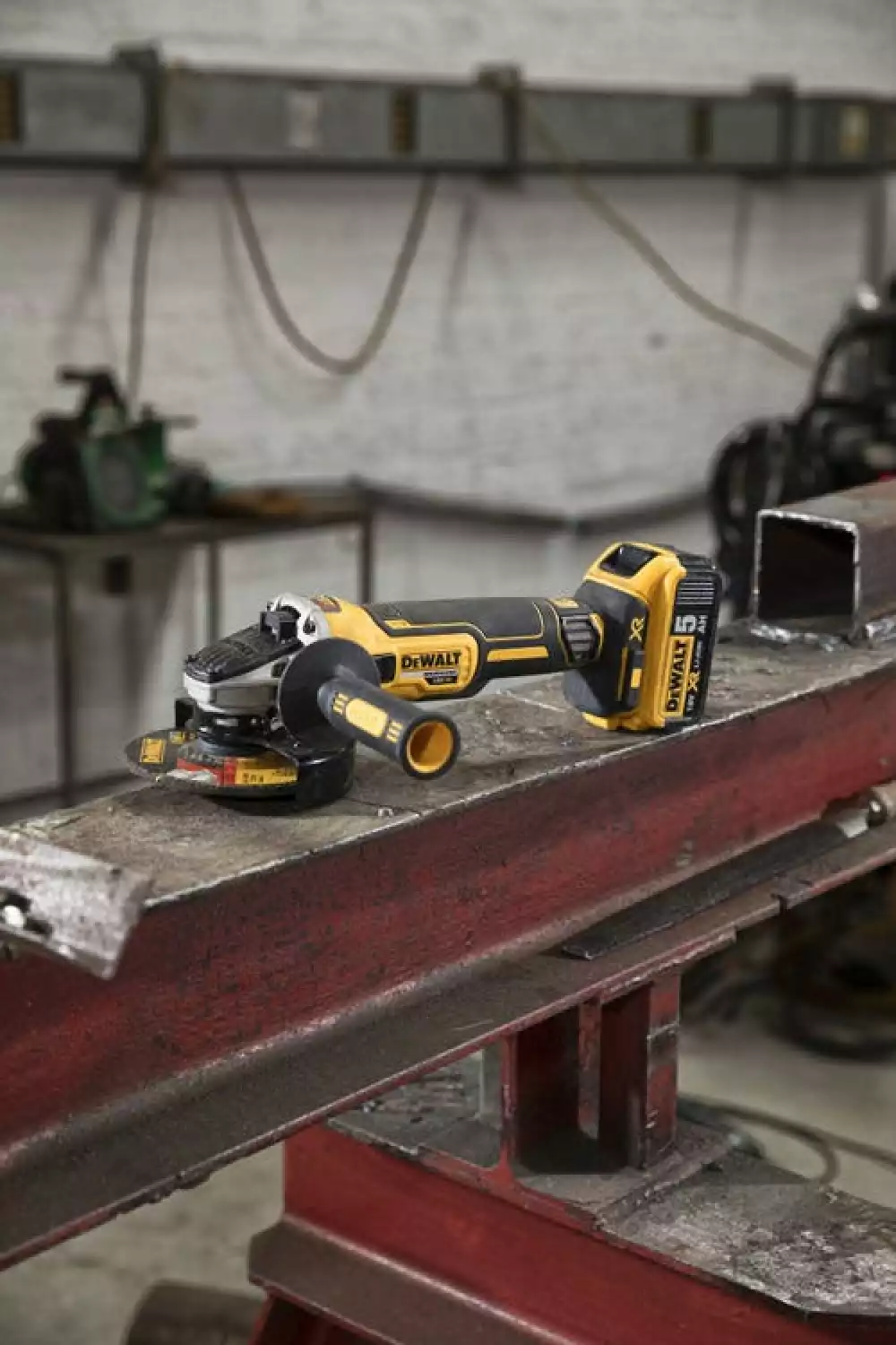 DeWALT DCG405NT - Meuleuse sans fil Li-Ion 18V (machine seule) dans TSAK - 125 mm - moteur brushless-image