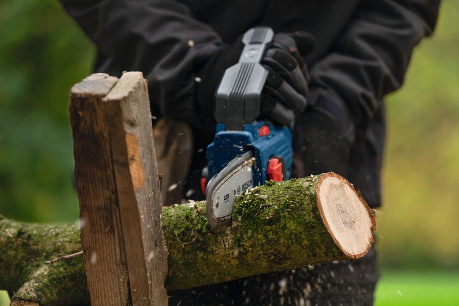 Bosch GKE 18V-15 18V accu Accu kettingzaag body-image