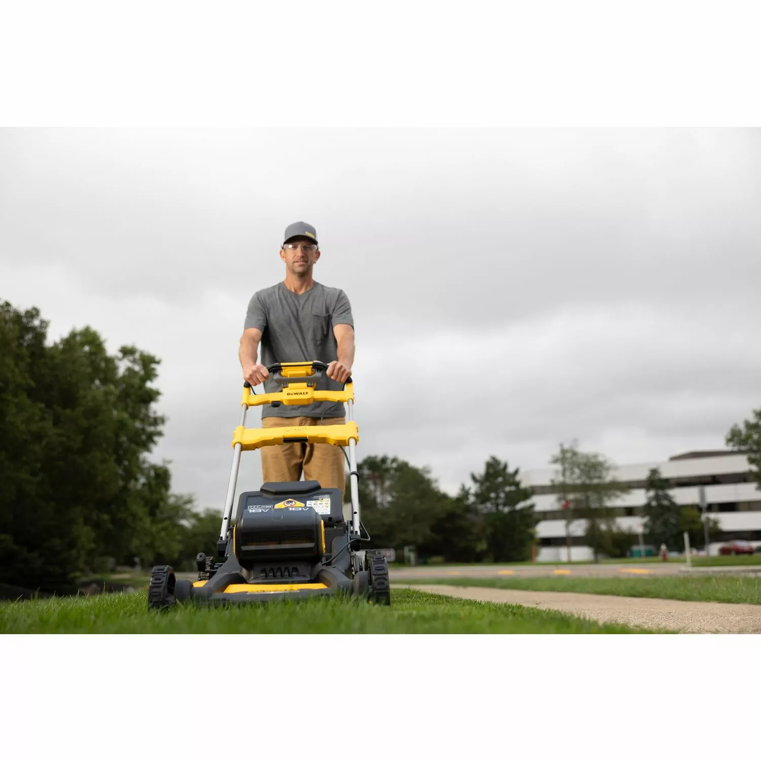 DeWALT DCMWSP156N 18V XR Li-Ion Accu Grasmaaier body - Koolborstelloos - 53cm-image