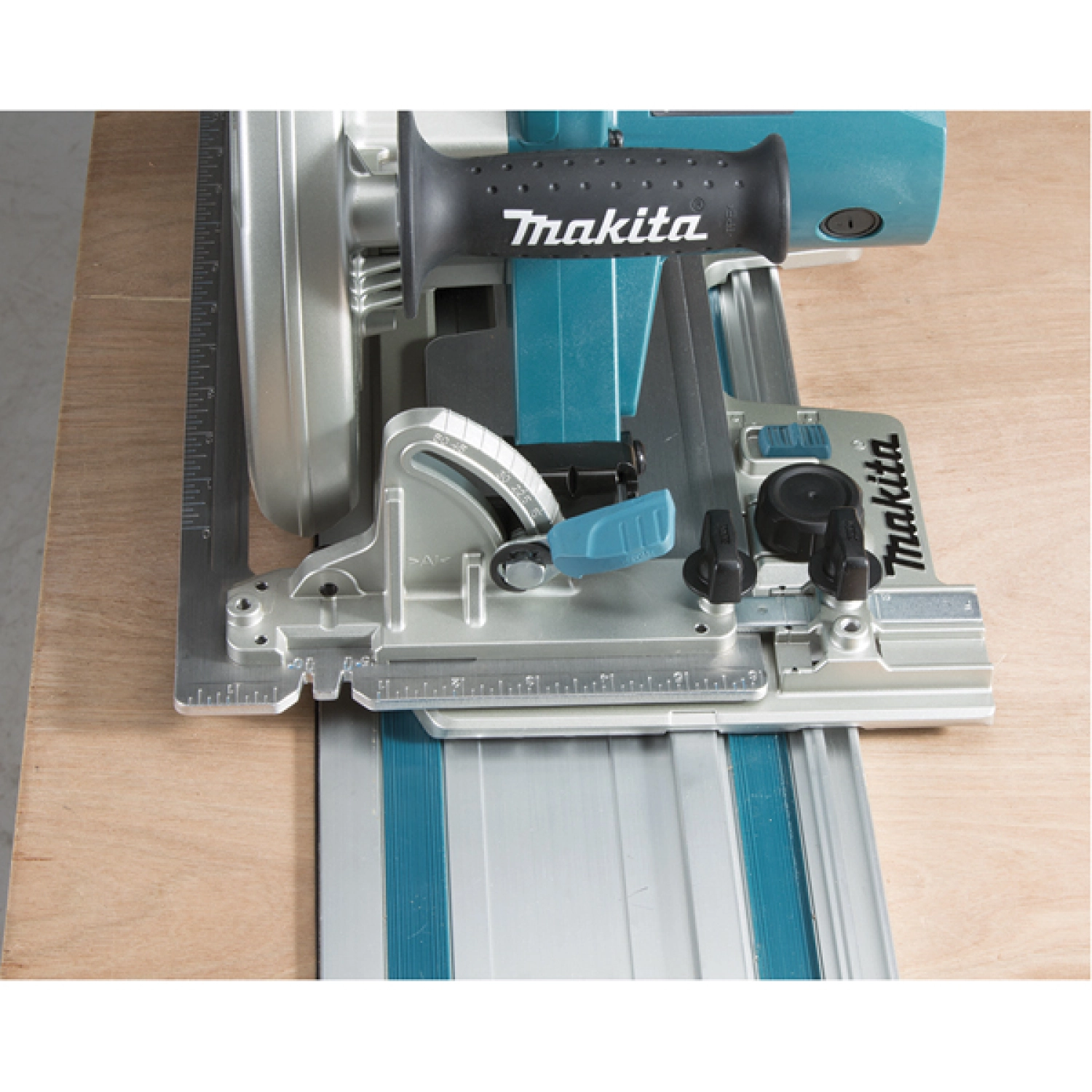 Makita HS0600 Scie circulaire - 2000 W - 270 mm-image