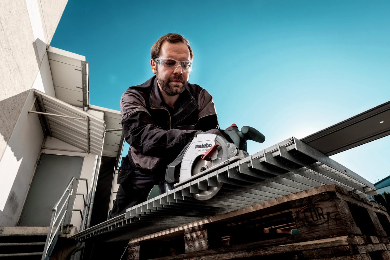 Metabo MKS 18 LTX BL 58 18V Li-ion accu metaalcirkelzaag body in MetaBox - 165mm-image