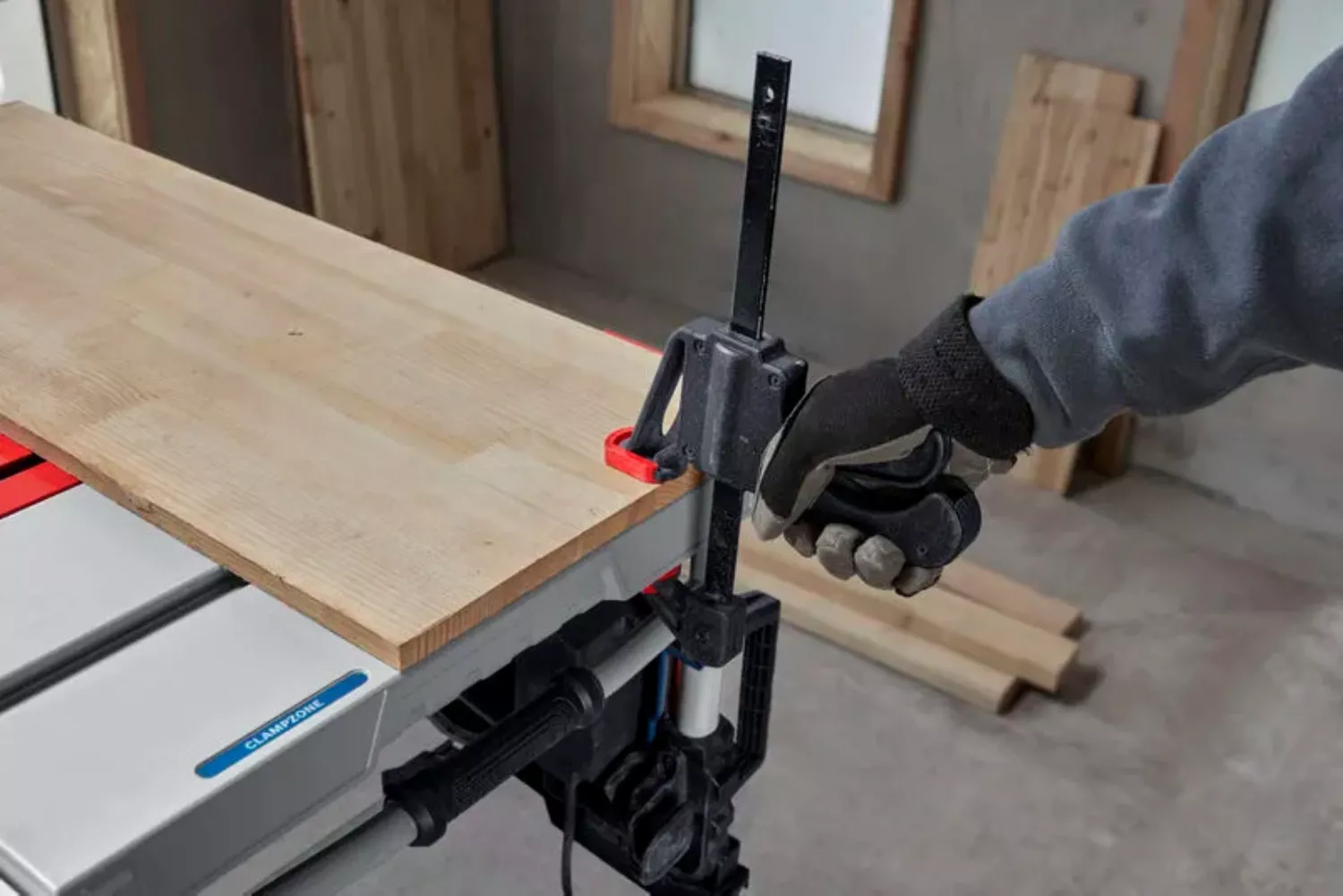 Bosch GTS 70-216 Scie à table - 1850 W - 216x30 mm-image