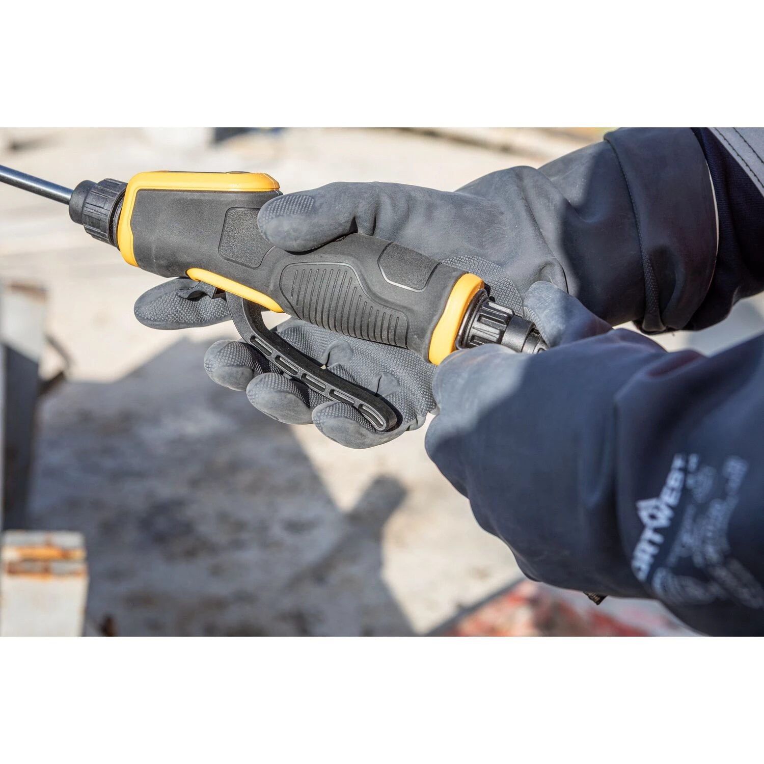 DeWALT DCCS1100N-XJ 18V XR accu chemische sproeier voor beton