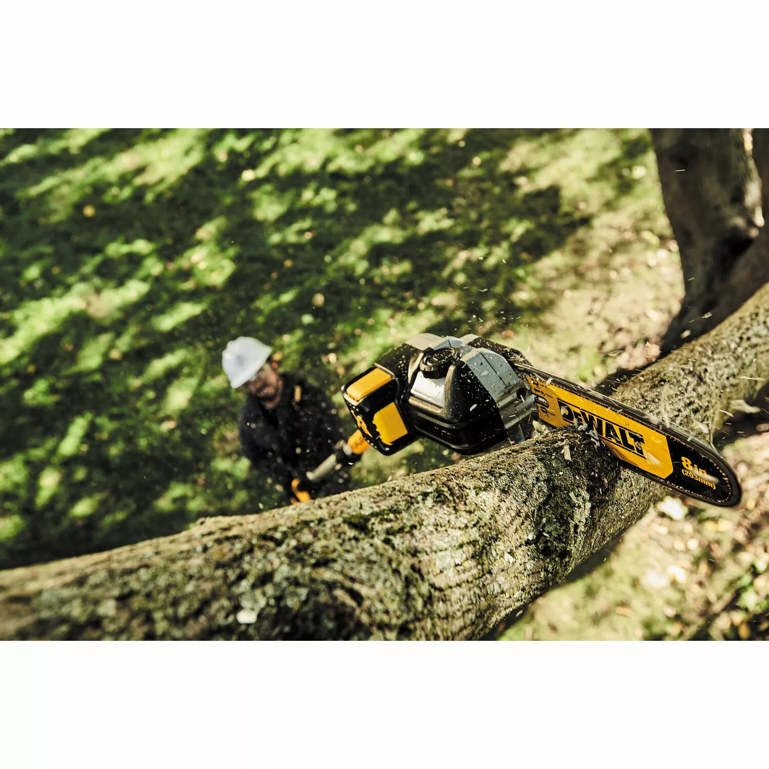 DeWALT DCMPS567P1 18V XR Li-Ion Scie à chaîne télescopique set (1x 5.0Ah Batterie) - Sans balai - 200mm-image