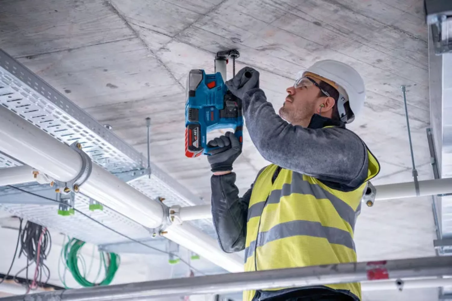 Bosch 3 Toolkit 18V 3-delige accu combiset (2x 5.0Ah + lader) in L-boxx