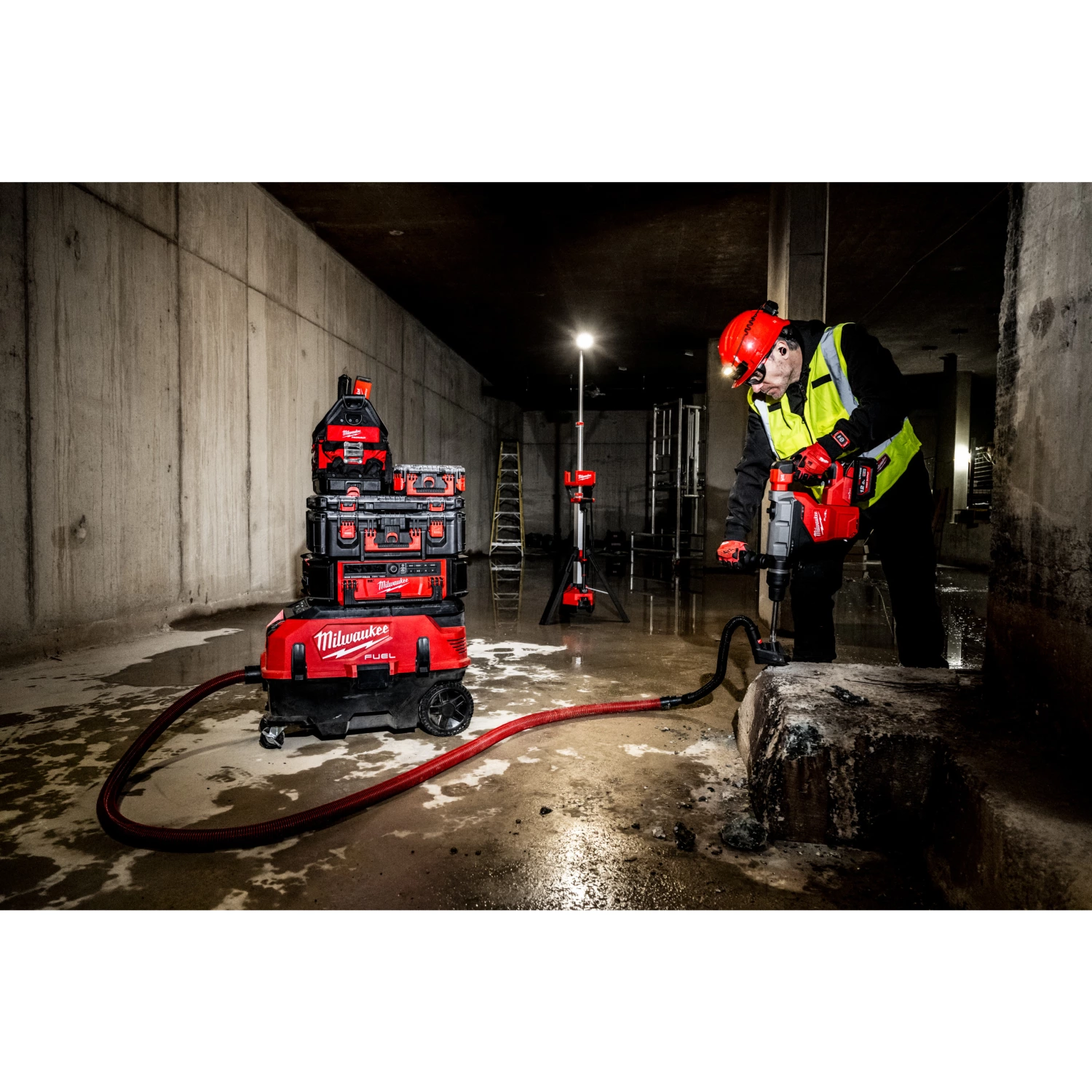 Milwaukee BOLT 100 - rouge - non ventilé-image