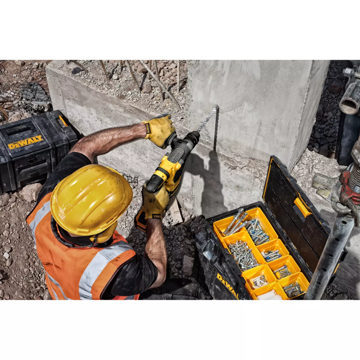 DeWALT DT9576 SDS -Plus Extreme 2 Hamer Drill - 2 surfaces de coupe - 15 x 200 x 260 mm-image