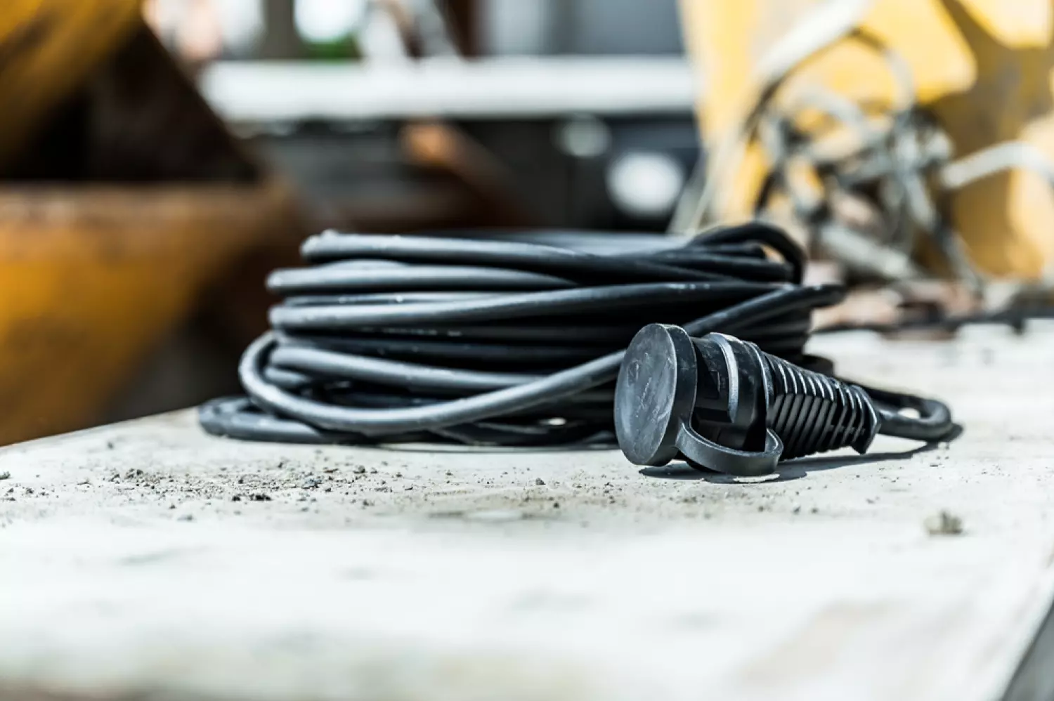 Brennenstuhl - Rallonge électrique 1167810 - IP44 noir - H07RN-F 3G1,5 - 10m-image