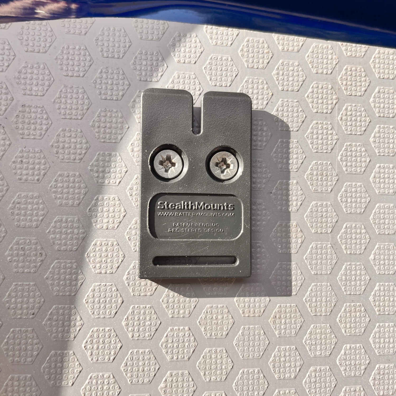 StealthMounts OM-BIN-BLK-8 Bin Buddy Mount - pour Milwaukee PACKOUT™ / Ridgid / AEG / Keter - noir - 8 pièces-image