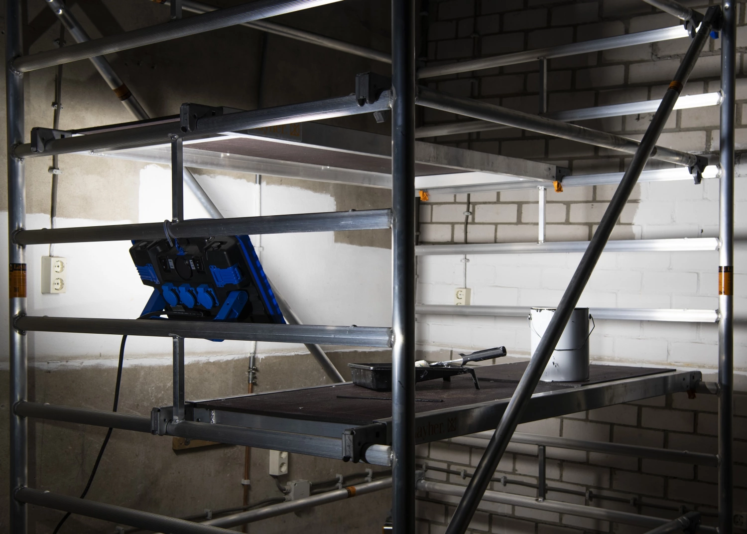 Bailey 144525 RoBust LED Lampe de Travail avec multiprise - 100W - 9000Lm - 3m-image