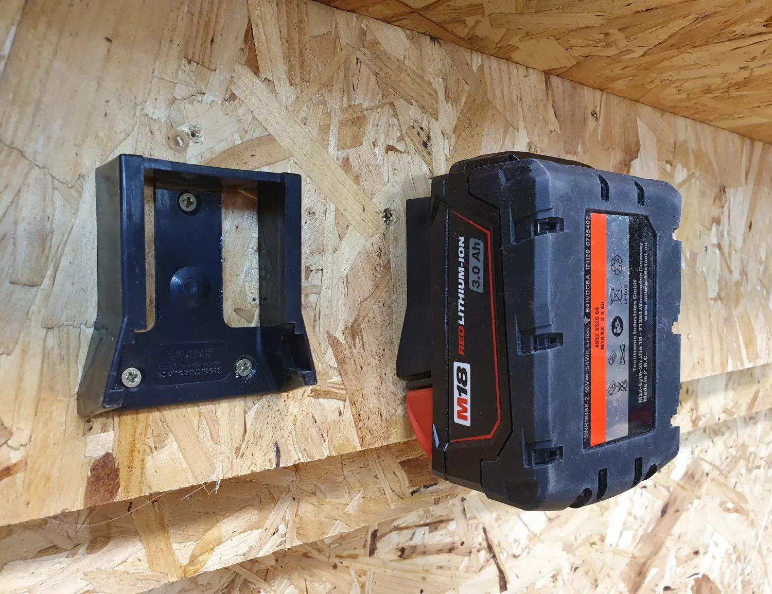 StealthMounts BM-MW18-BLK-6 Accuhouder voor Milwaukee M18 - Zwart - 6-pack-image