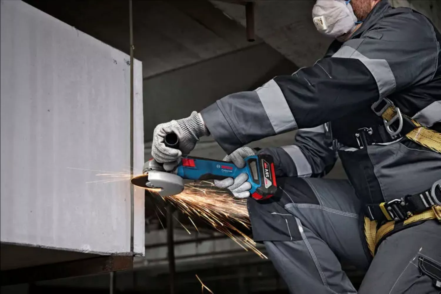 Bosch 18V accu klopboormachine (GSB 18V-65) & accu haakse slijper (GWS 18V-8) combiset (2x 4.0Ah + lader)-image