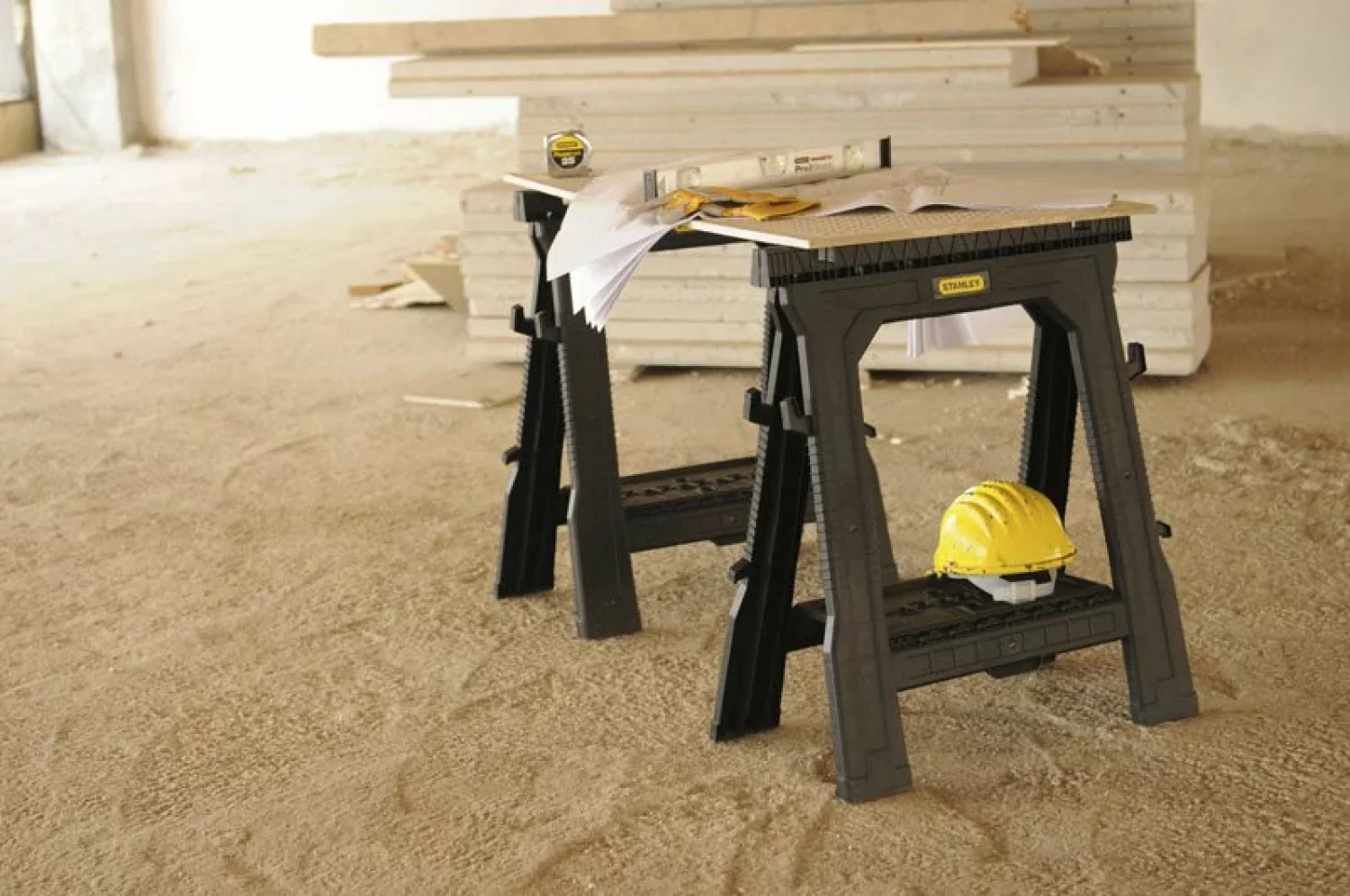 Stanley 1-70-713 Kunststof schragen - draagcapaciteit 450 kg (set van 2 stuks)-image