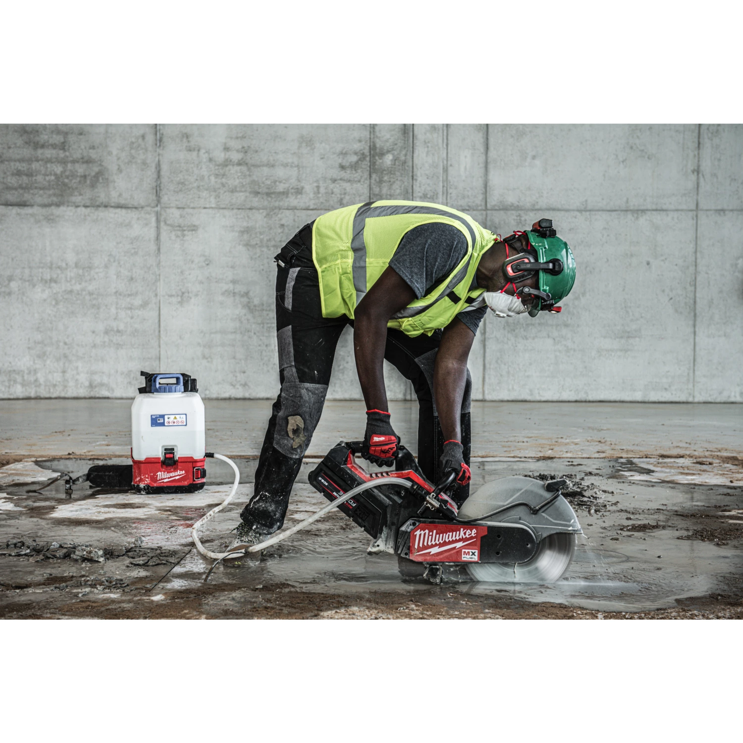 Milwaukee BOLT 100 - vert - non ventilé-image