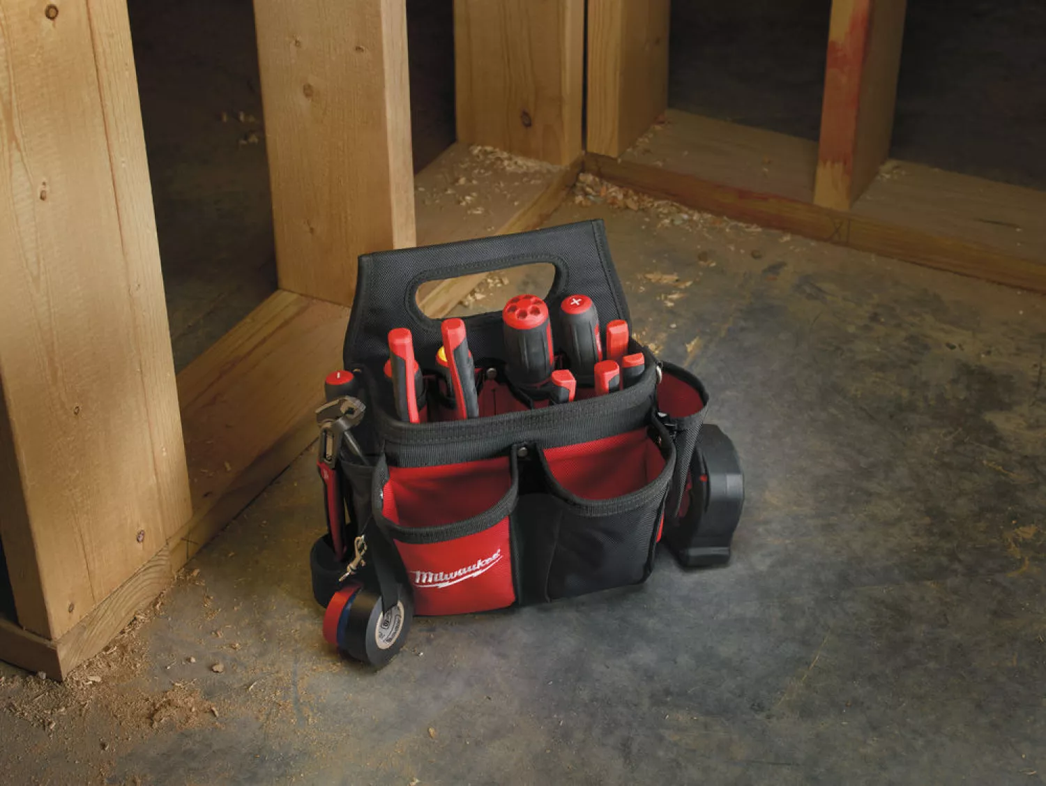 Milwaukee 48228112 Elektricienstas-image