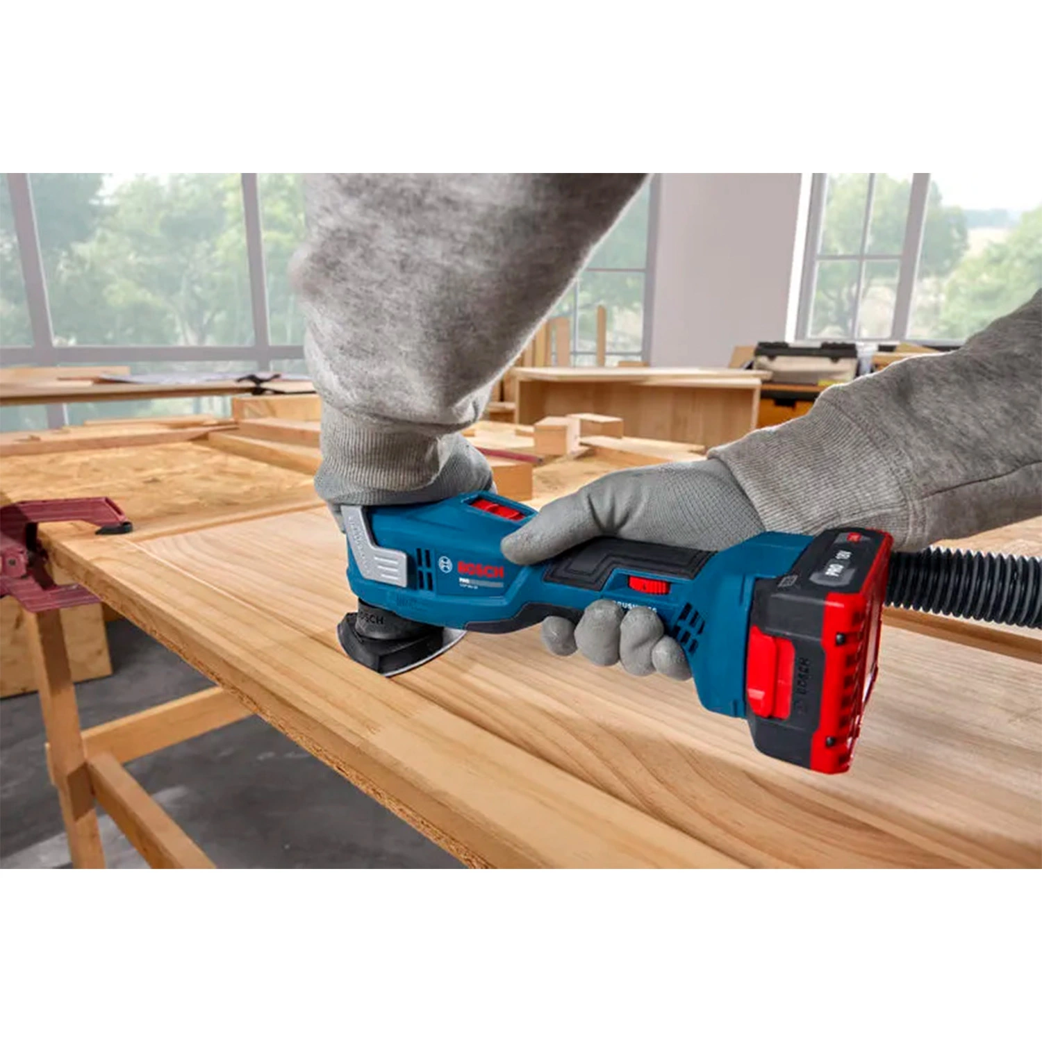 Bosch GOP18V-30 Accu multitool body-image