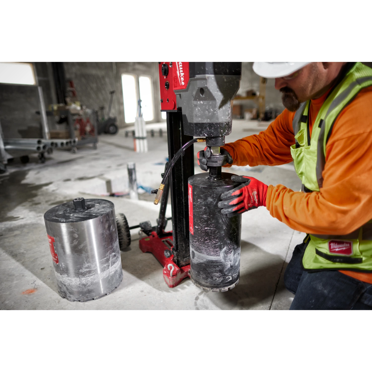 Milwaukee MXF DCD350KIT-122 MX Fuel accu diamant boormachine set (2x 12.0Ah accu) incl. boorstandaard - 350mm-image