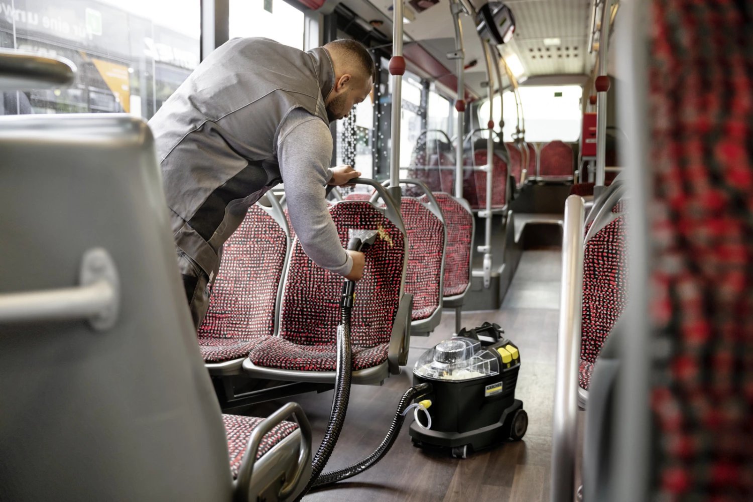 Karcher Puzzi 8/1 Anniversary Edition Nettoyeur de tapis-image