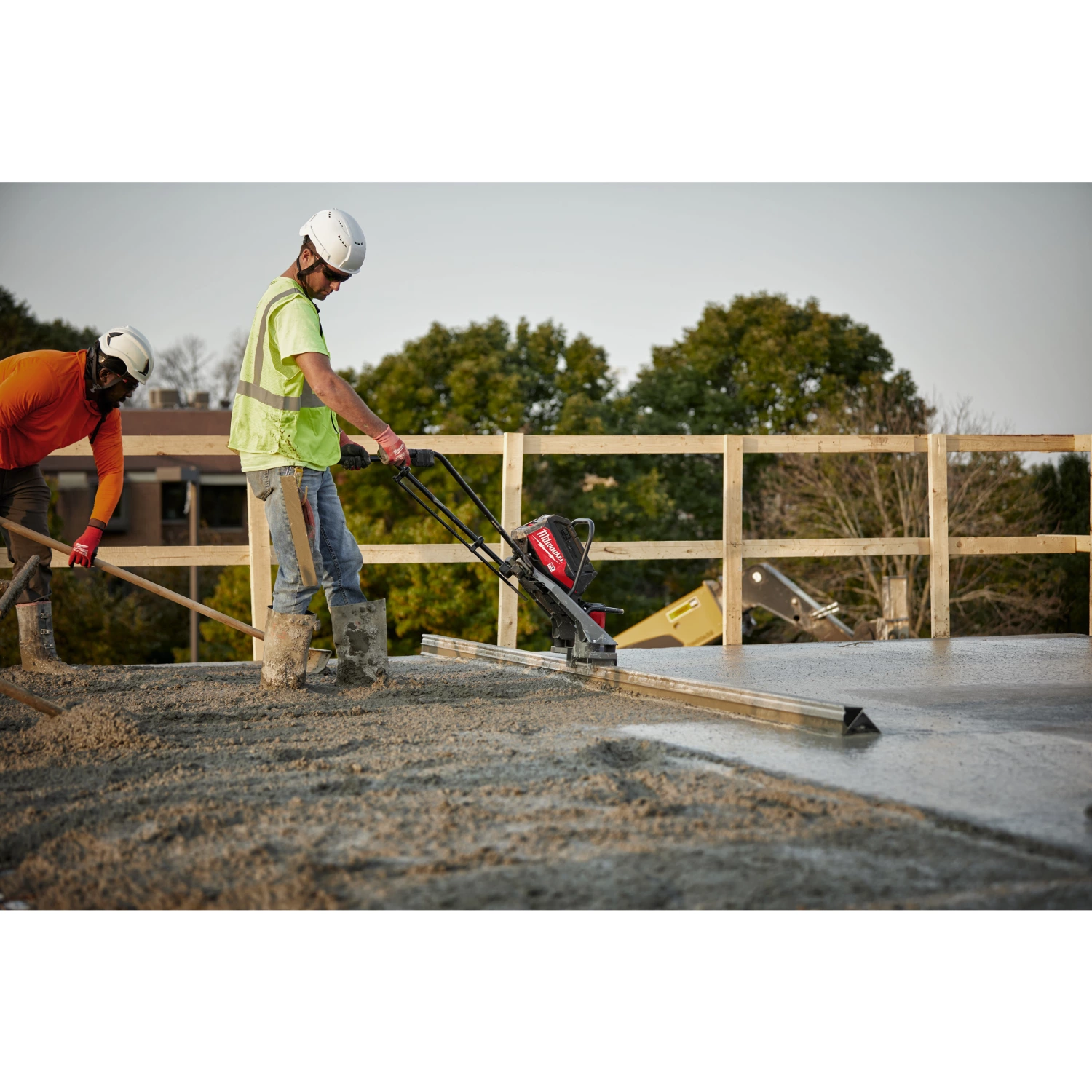 Milwaukee MXF PSC-302 MX Fuel accu beton trilspaan set (2x 3.0Ah accu)-image