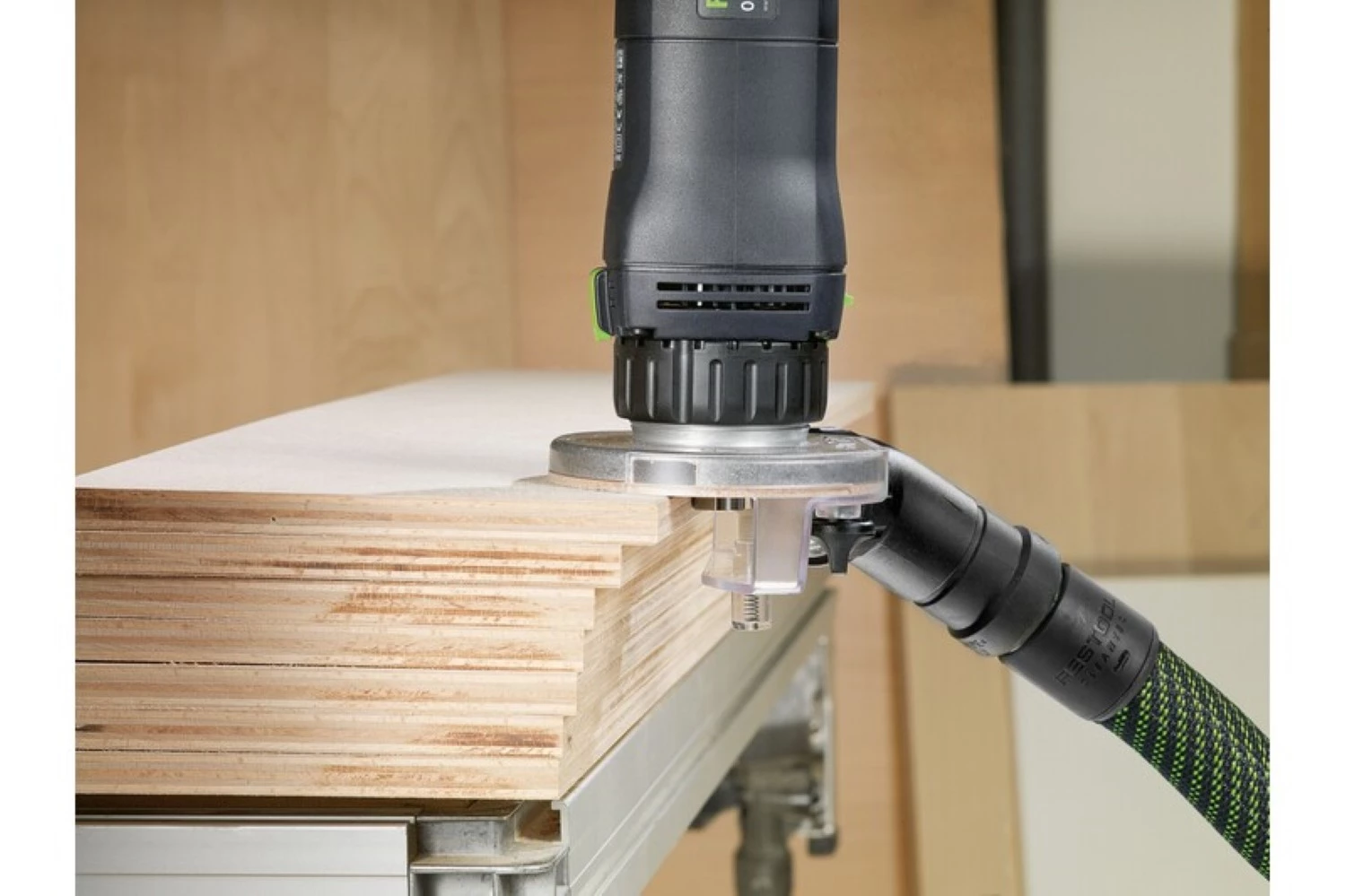 Festool OFK 500 Q-Plus R2 Kantenfrees - 450W - 28mm-image