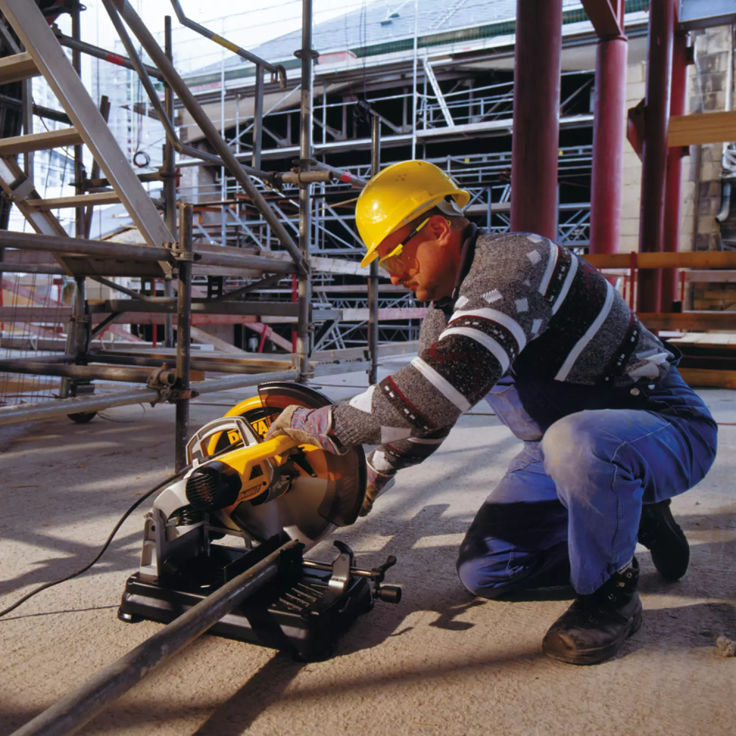 DeWALT DW872 Metaal afkortzaag - 2200W - 355mm-image