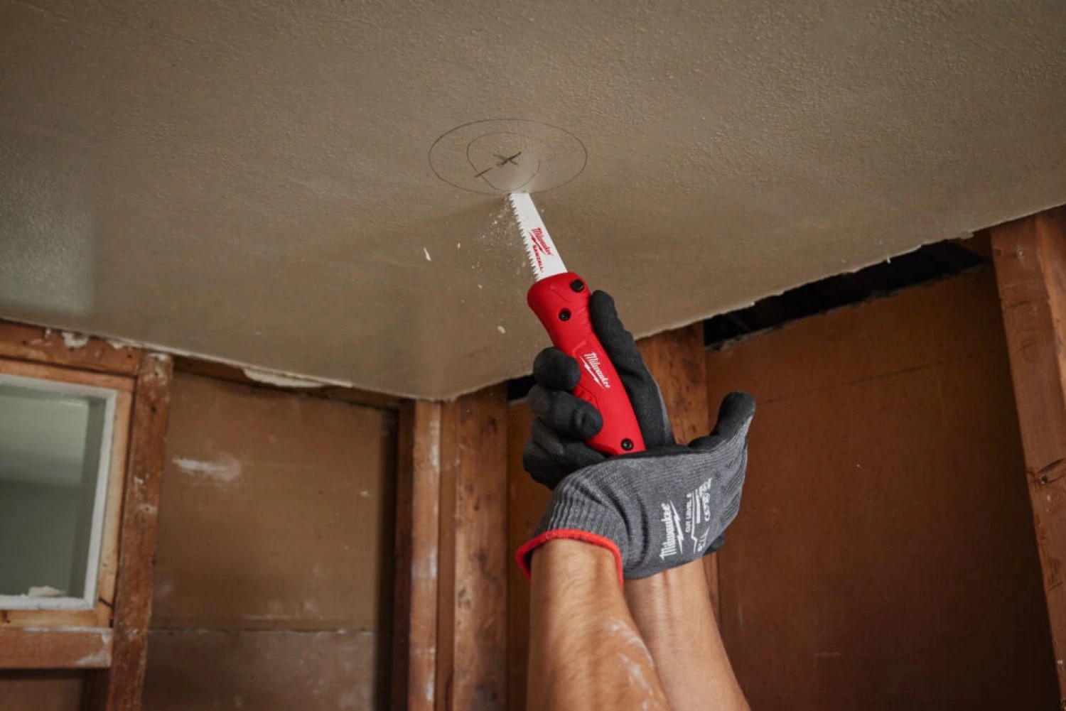 Milwaukee 4932492812 Schrobzaag - 150mm - 8 TPI - inklapbaar-image