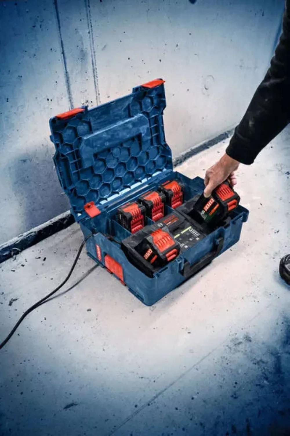 Bosch EXAL18V2-320 18V High power accu duooplader in L-Boxx - 16A-image