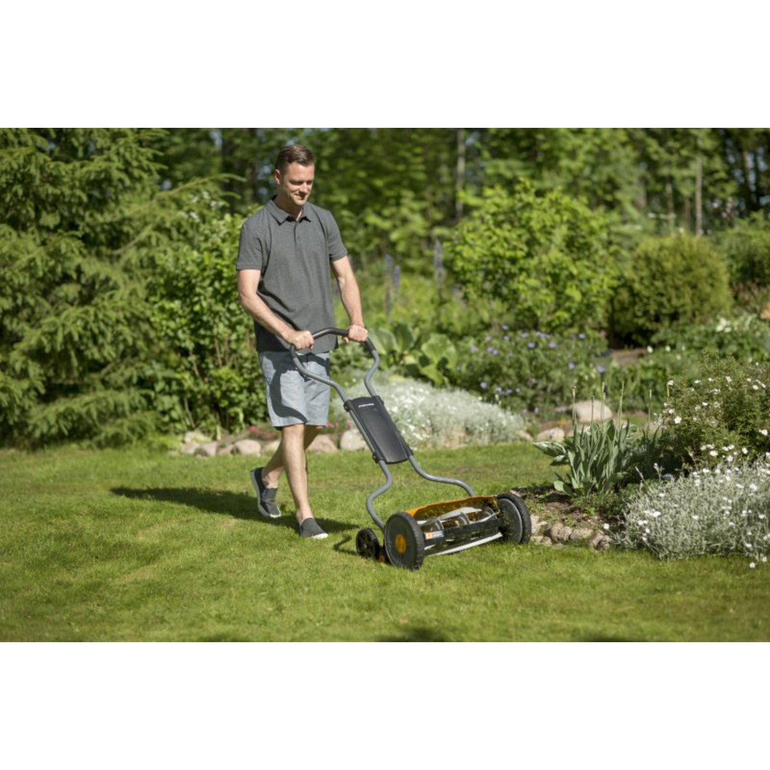 Fiskars - Tondeuse à gazon manuelle - Tondeuse à cylindre avec système de coupe sans frottement des lames - 43 cm - StaySharp Plus - - 1015649-image