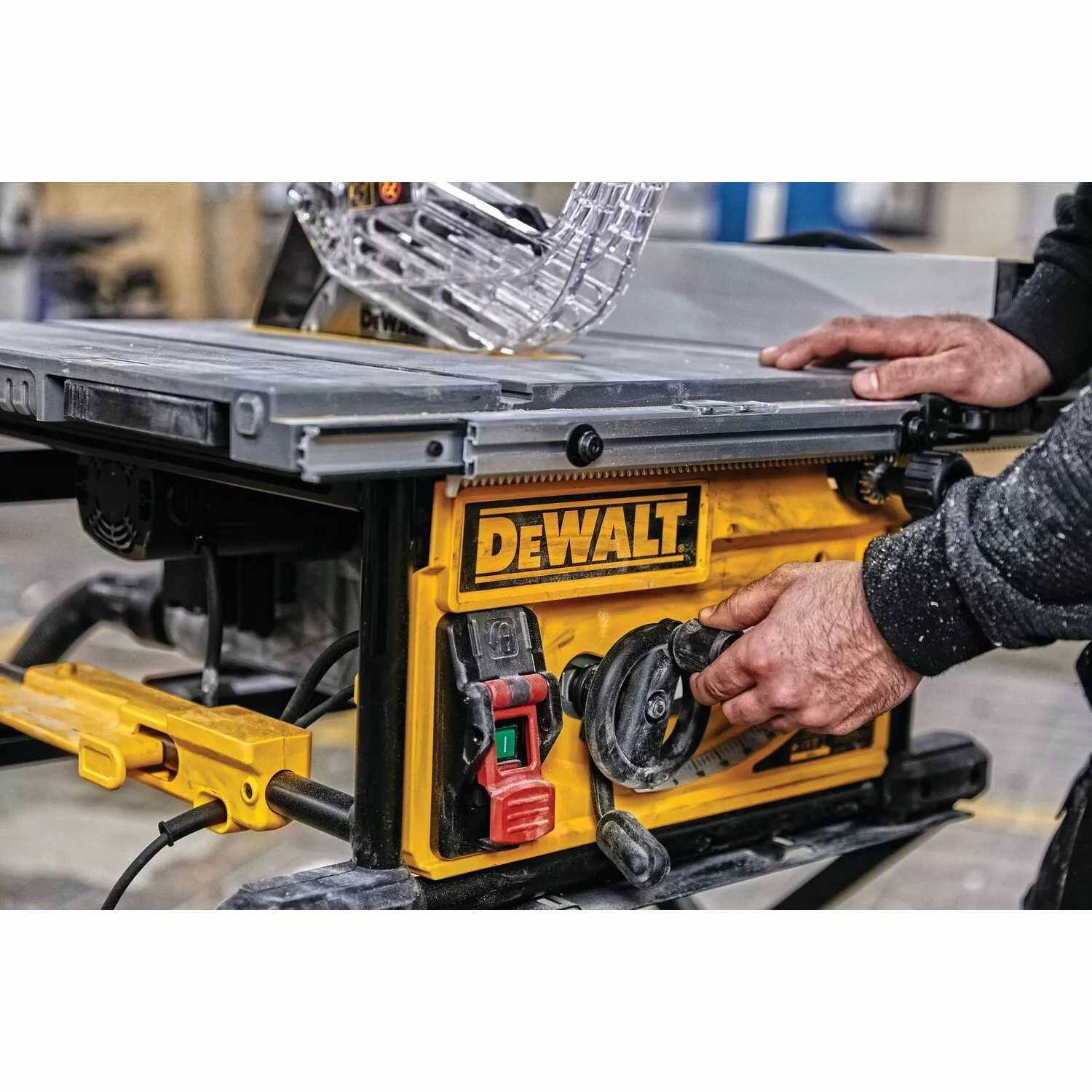 DeWALT DWE7492SET Zaagtafel (DWE7492) met verrijdbaar onderstel (DWE74911) - 2000W - 250 x 30mm-image