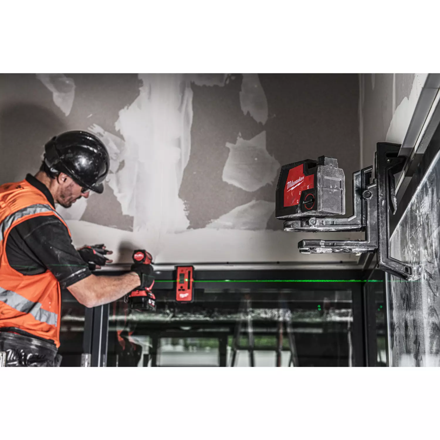 Milwaukee LDR50 Récepteur laser 50 m - Vert - IP54-image