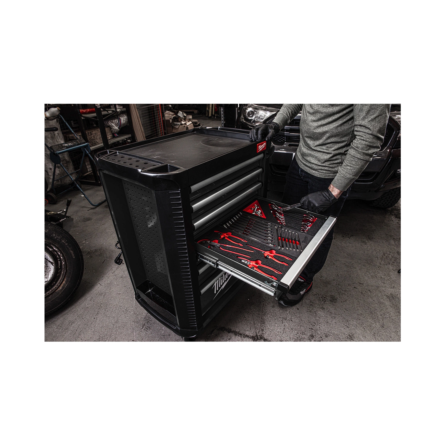 Milwaukee 4932500744 TOOLGUARD™ Stalen Gereedschapswagen gevuld - 206-delig - 7 laden - 30" / 78 cm-image