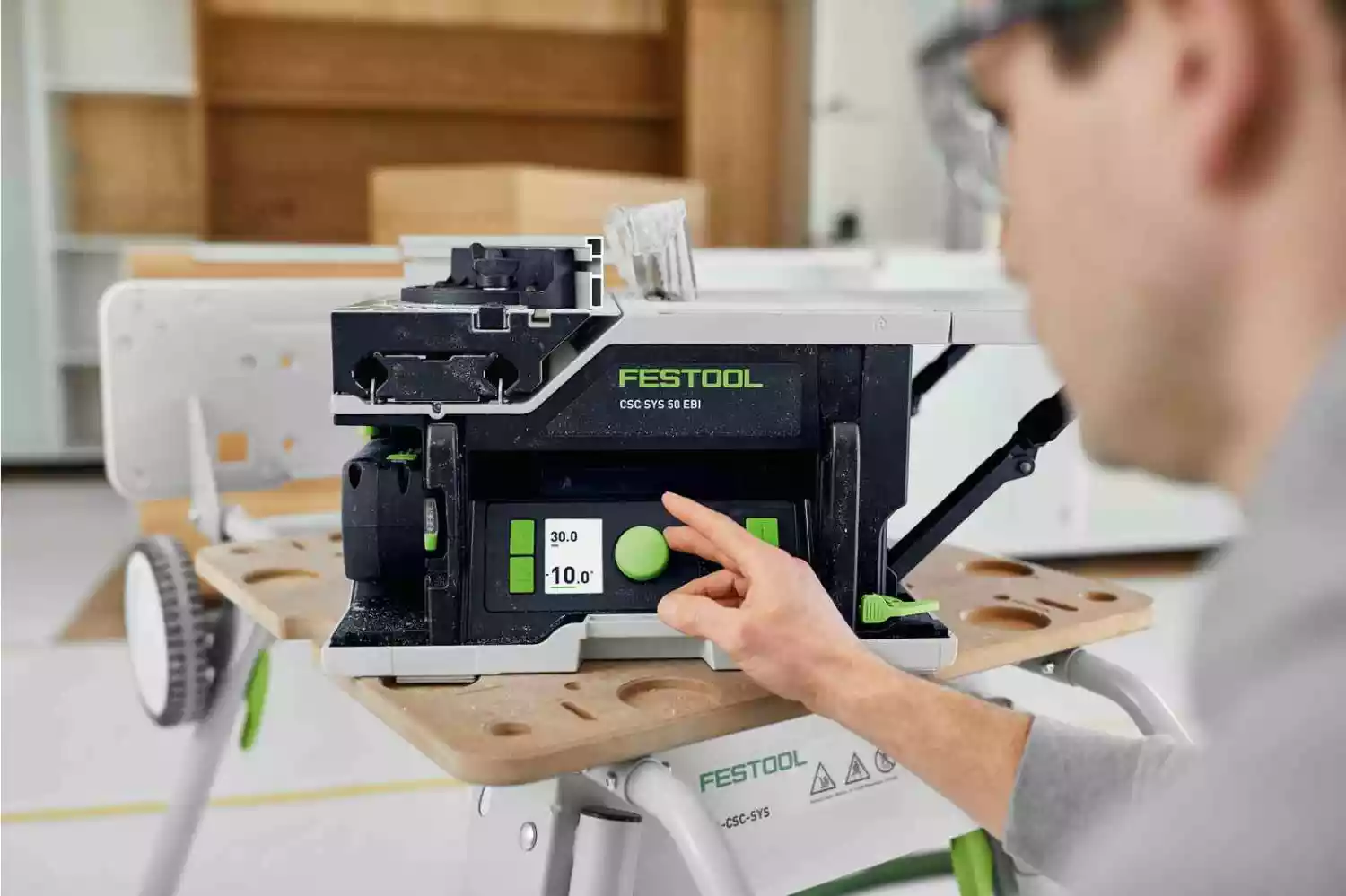 Festool CSC SYS 50 EBI-Set 36V (2x18V) Kit de scie circulaire sur table sans fil (2x5,0Ah) avec support et accessoires - 168 mm-image