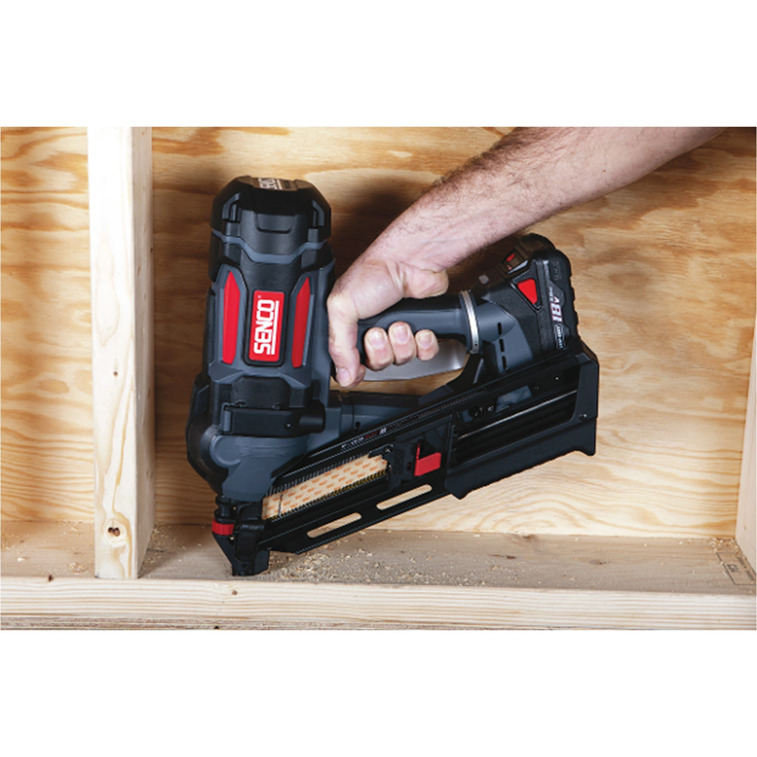 Senco F-35XP 18V Li-Ion Ensemble de cloueur sans fil (2x 3,0Ah) dans une mallette-image