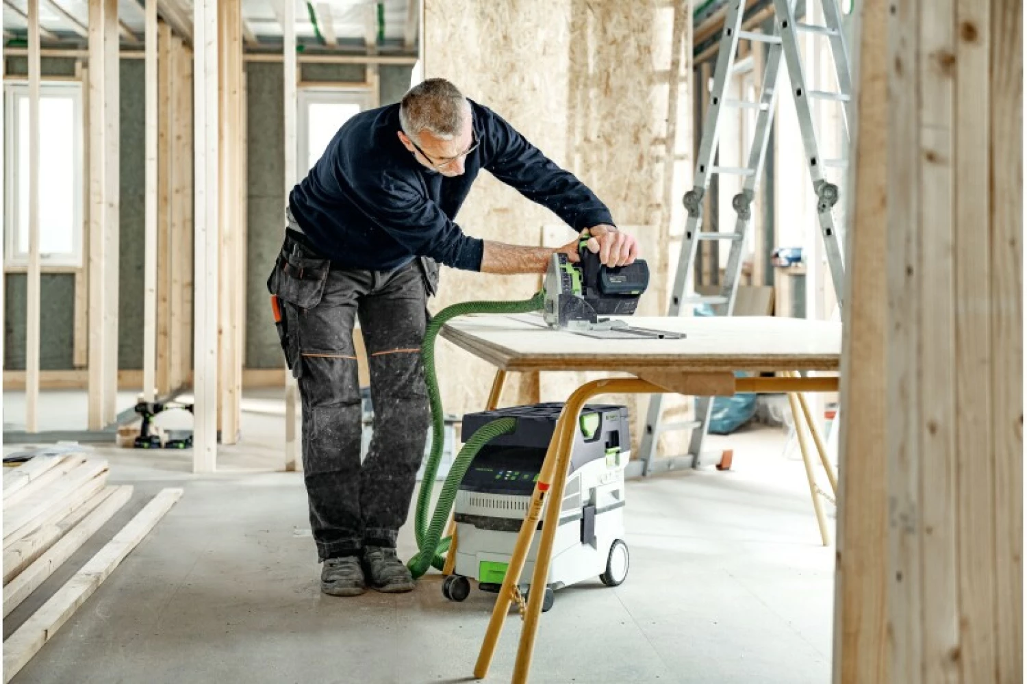 Festool CTLC MIDI I-Basic aspirateur sans fil - 36V Li-Ion – 3100 l/min-image