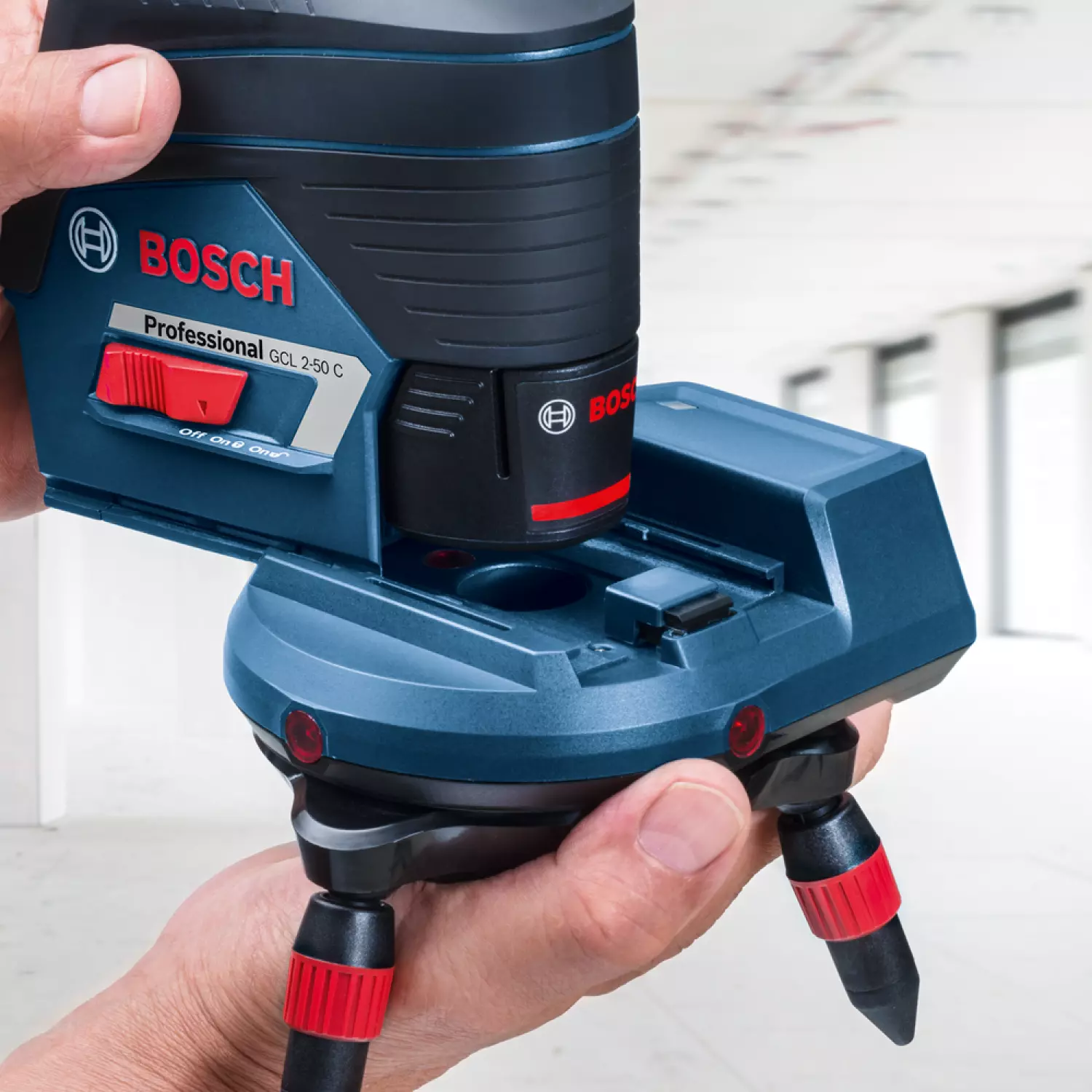 Bosch RM3 Support Laser - 120 x 135mm + RC 2 Télécommande-image