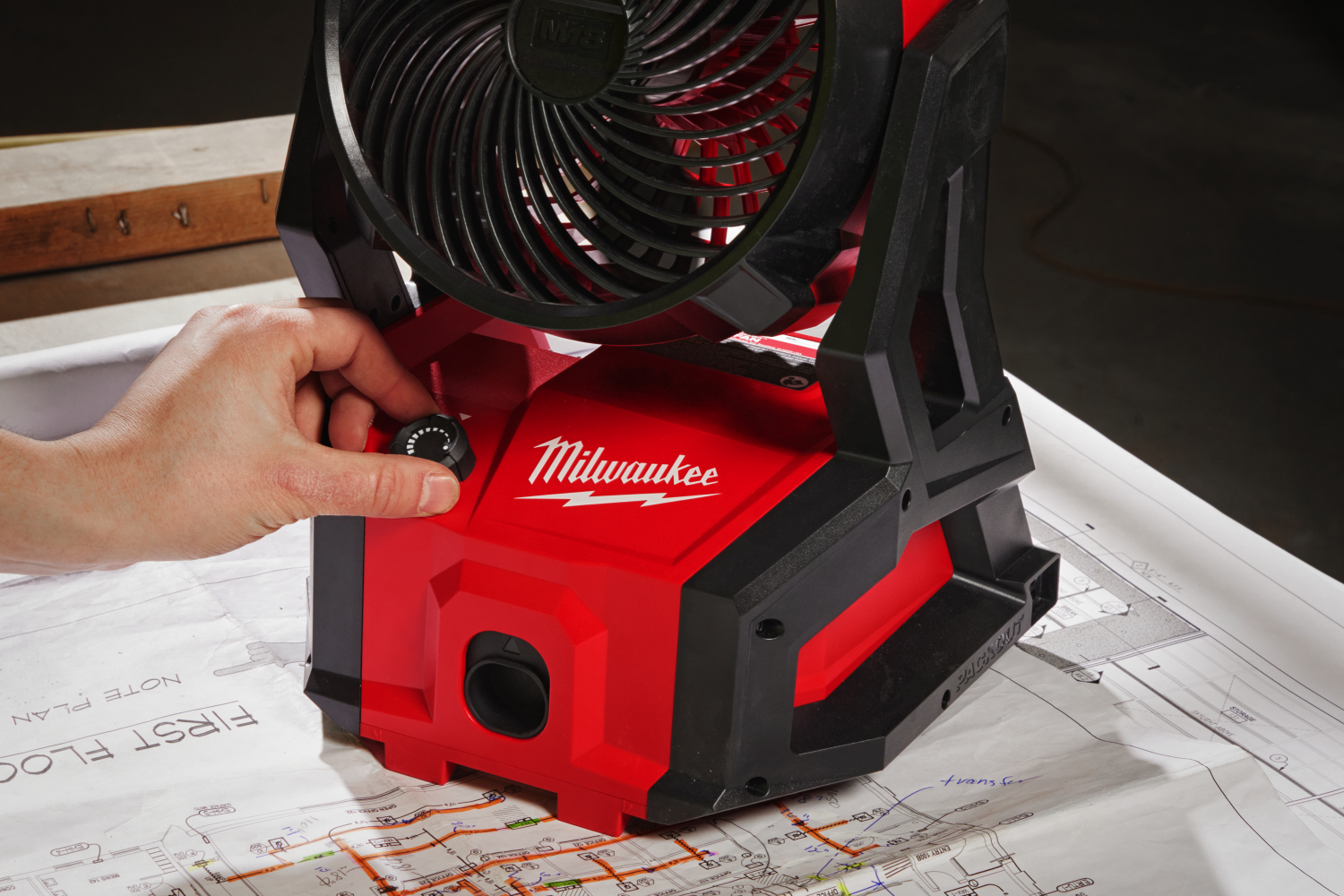 Milwaukee M18 AFG2-0 18V Li-ion accu ventilator-image