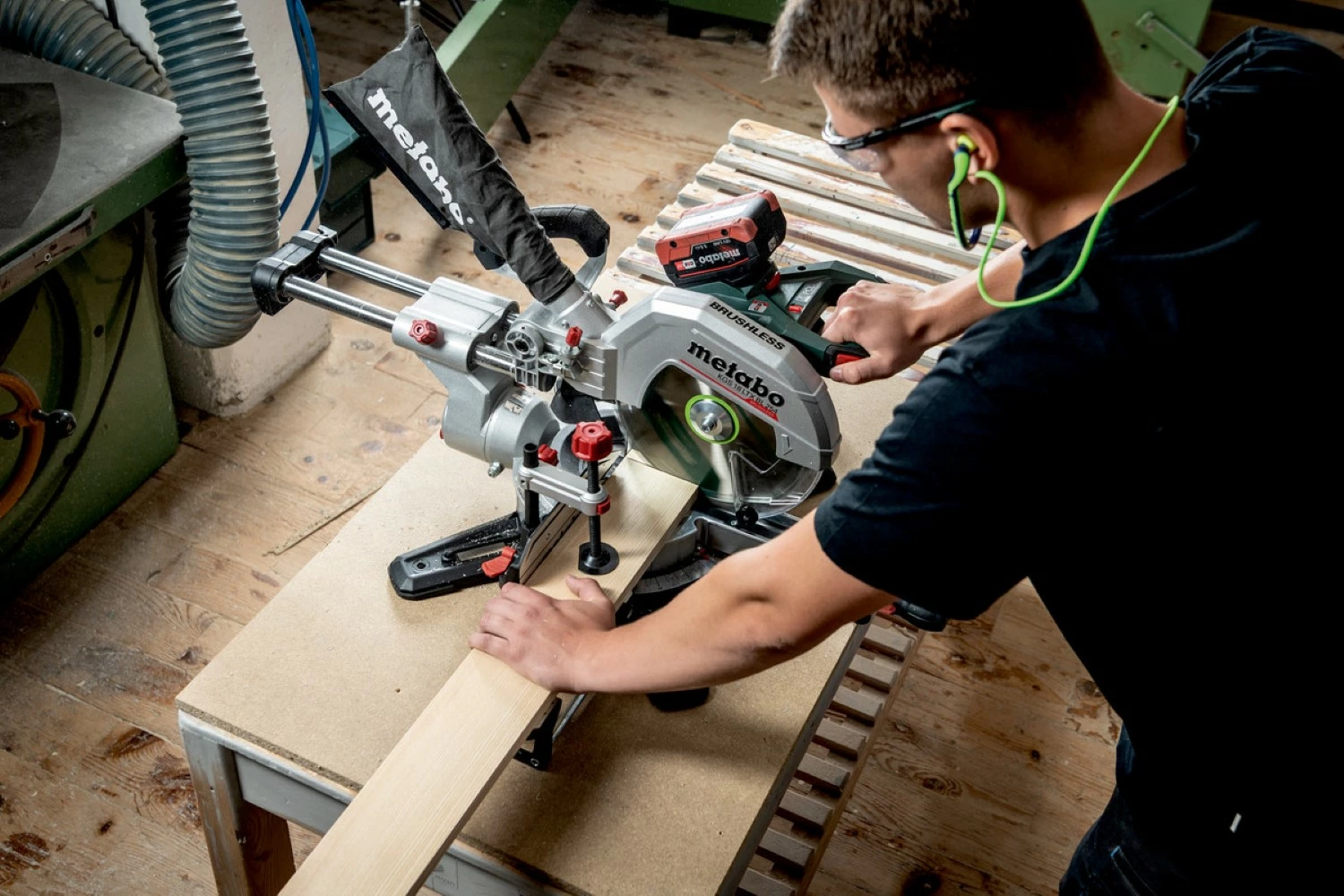 Metabo KGS 18 LTX BL 254 LiHD Accu afkortzaag set (1x 4Ah) - 254 x 30mm-image