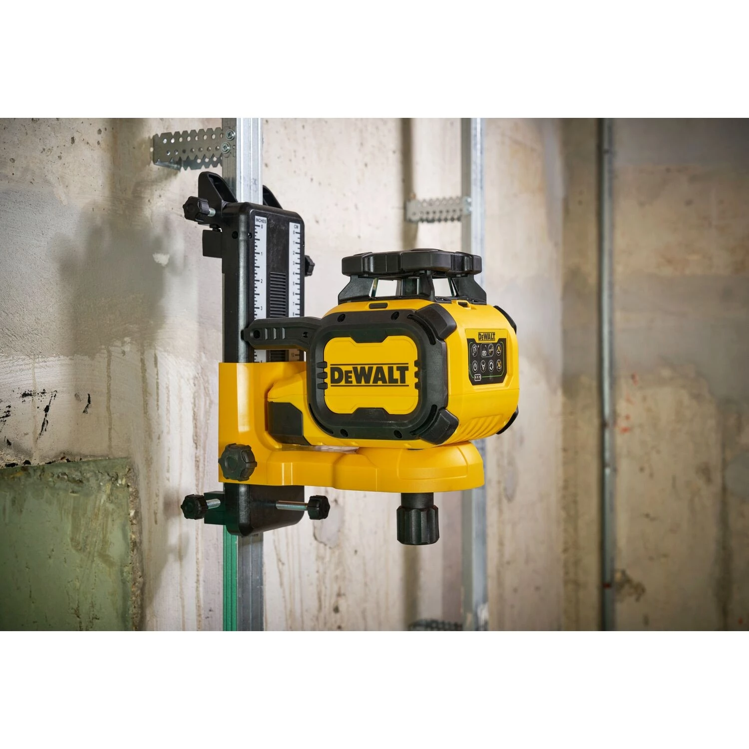 DeWALT DCLE15221G-QW Roterende Laser set incl. statief, ontvanger en meetlat in koffer - rood - 30m - IP66-image