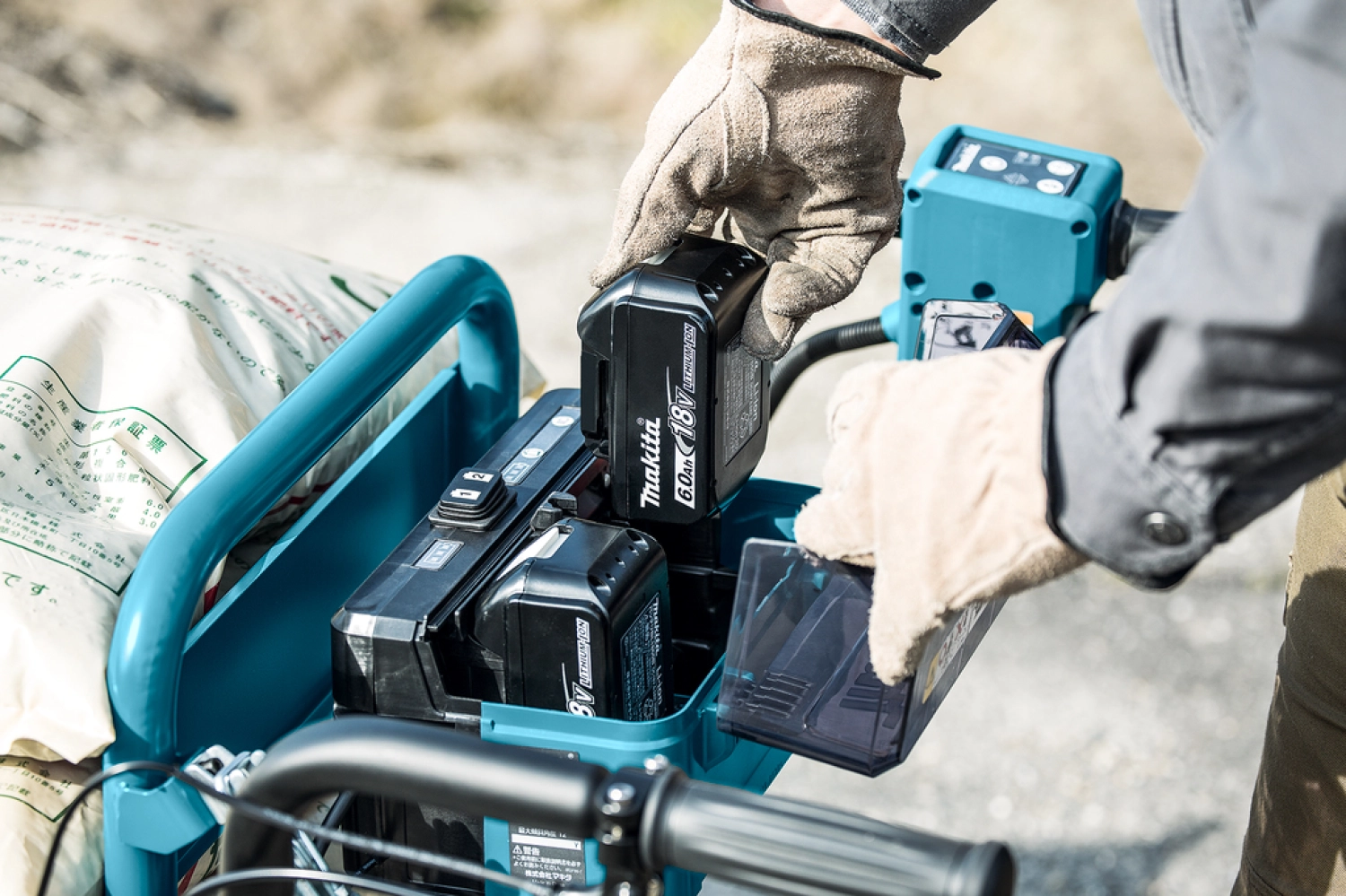 Makita DCU180ZX1 18V LI -ION Batterie broute avec rack sans charge de levage - 130 kg-image