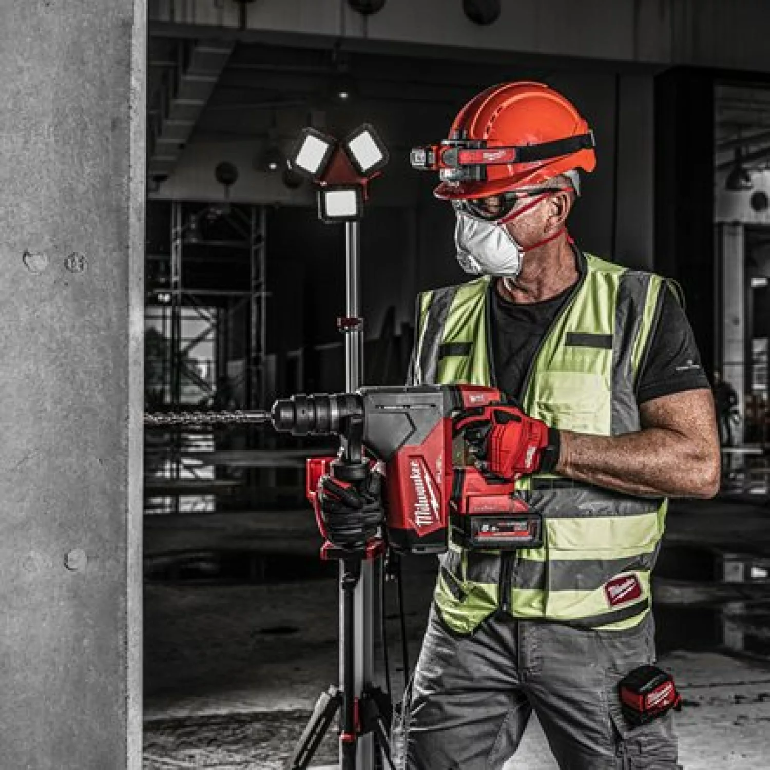 Milwaukee M18 ONEFHPX-0X 18V Li-ion Accu SDS-plus boorhamer body in HD-Box-image