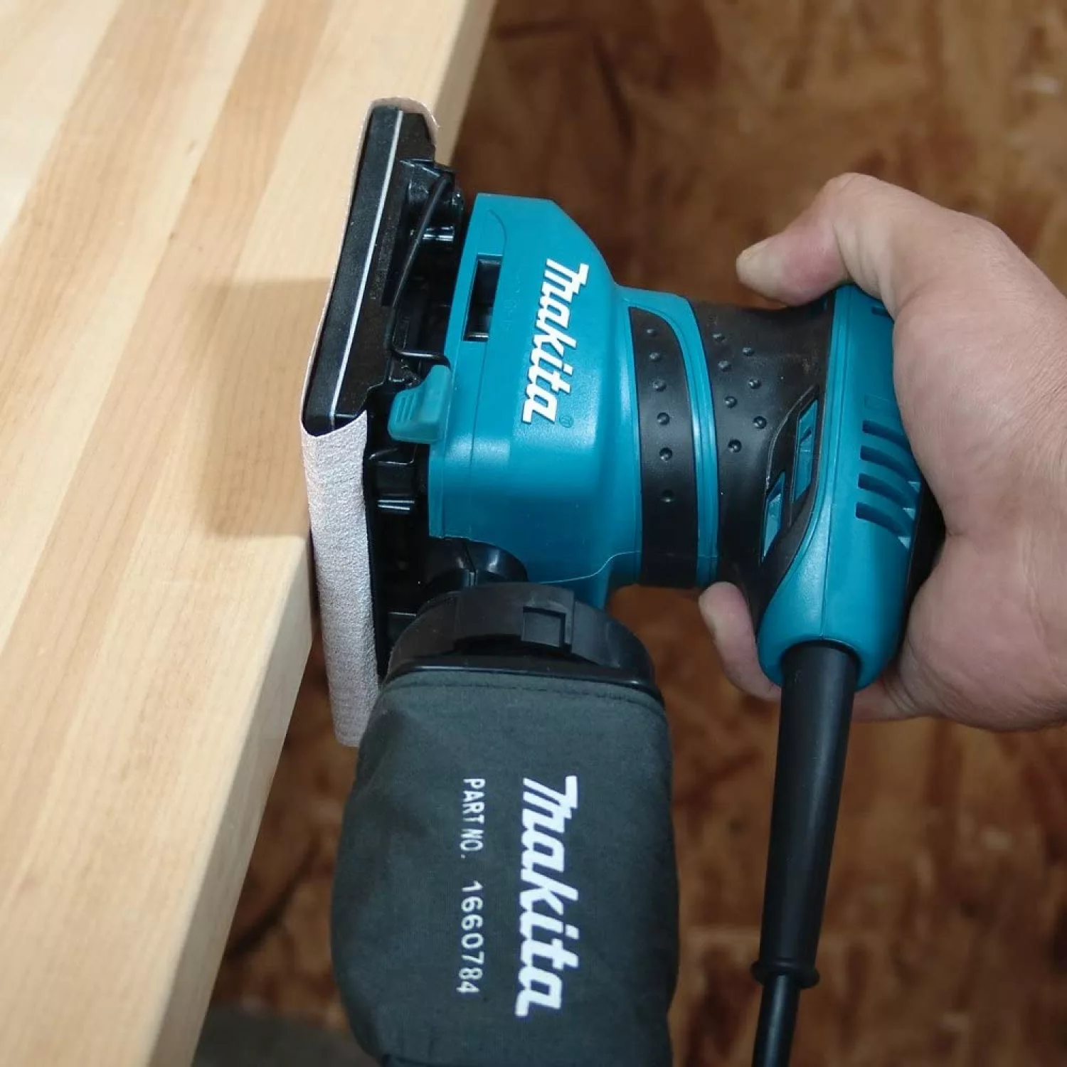 Makita BO4556K Vlakschuurmachine in koffer - 200W - 112 x 102mm-image