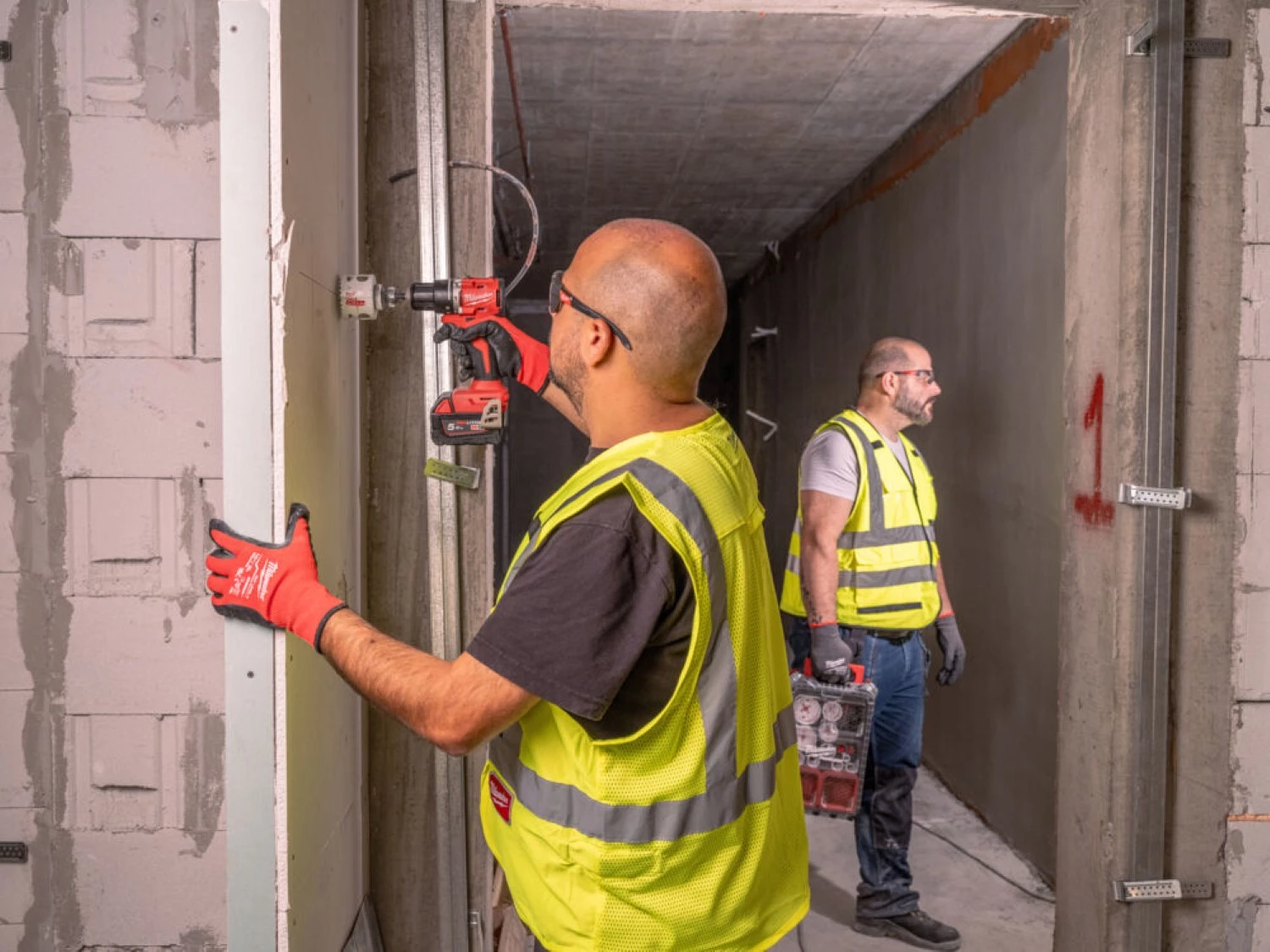 Milwaukee M18 BLPDRC-202C klopboormachine (2x 2.0Ah accu) - koolborstelloos - in koffer-image