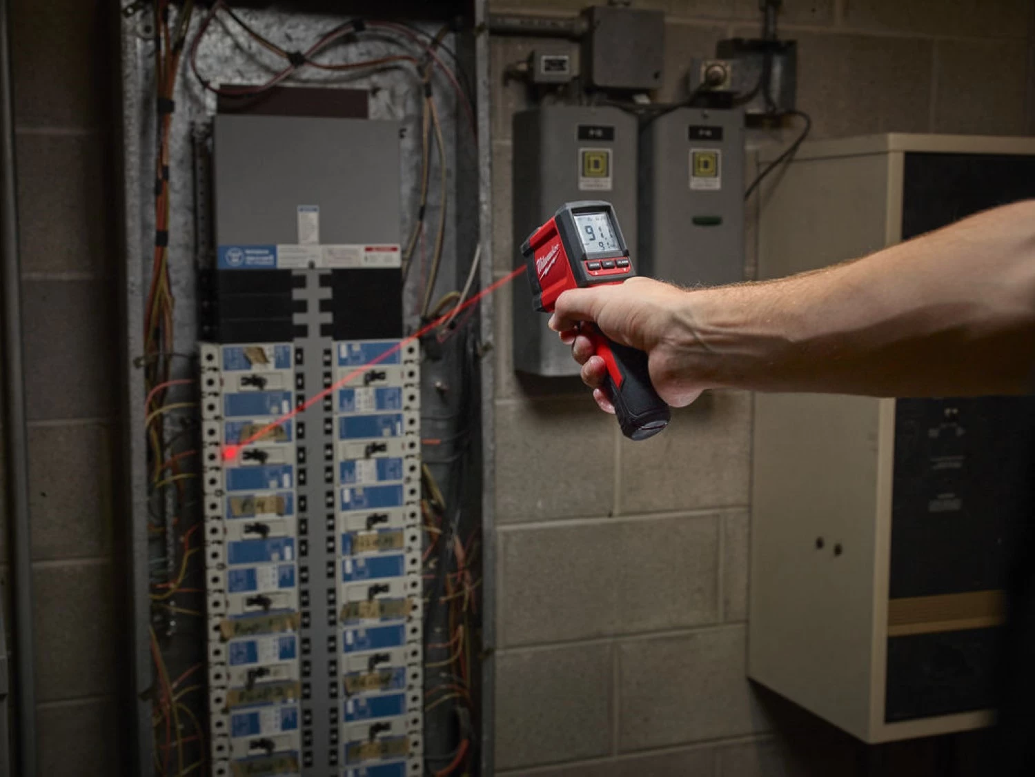 Milwaukee 2267-40 Infrarood temperatuurpistool - bereik -30°C t/m 400°C-image