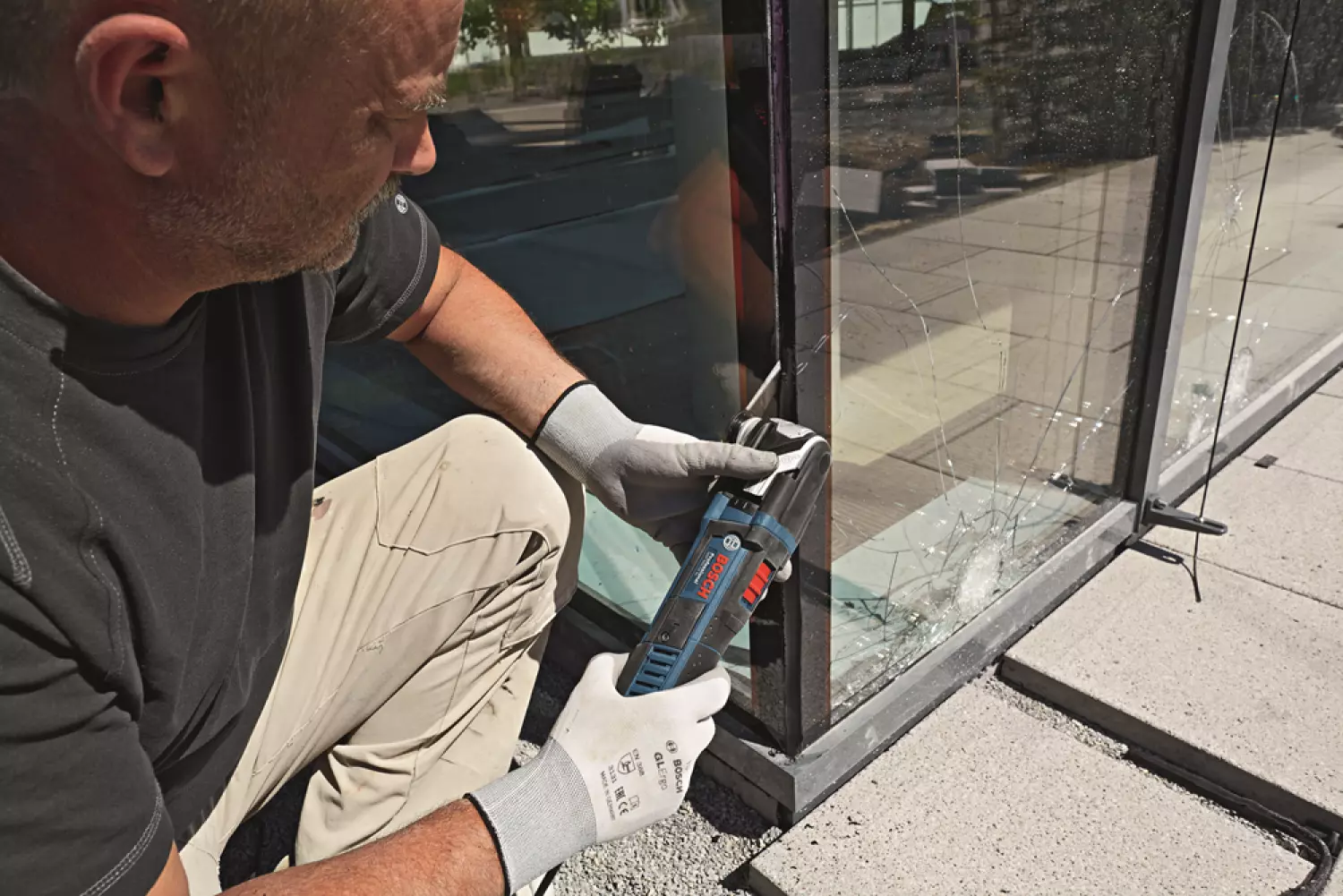 Bosch GOP 55-36 Multitool + invalzaagblad - 550W-image