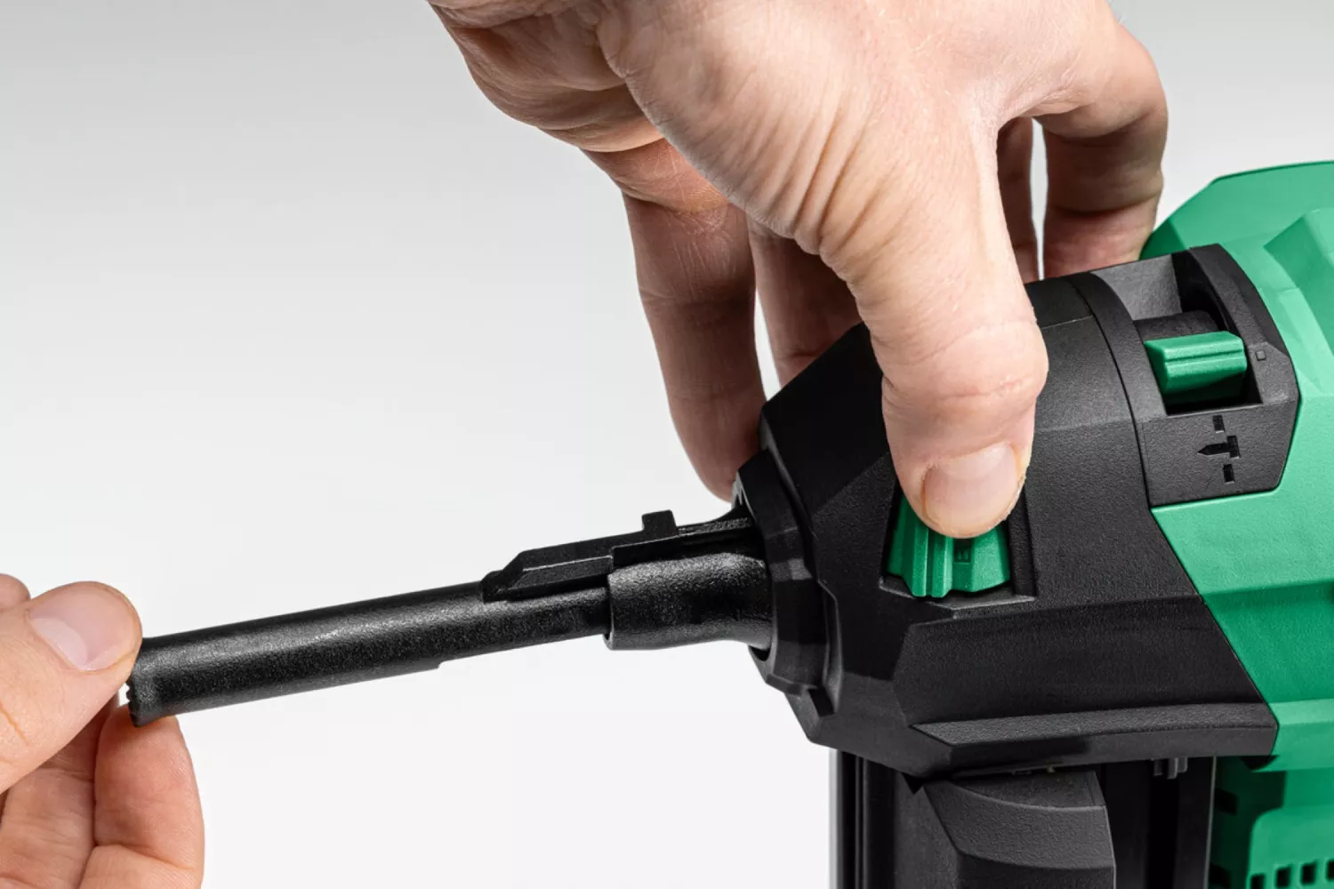 HiKOKI NC1840DAWQZ 18V Li-ion Accu beton spijkerapparaat in koffer (2x 5.0Ah) - 40mm-image